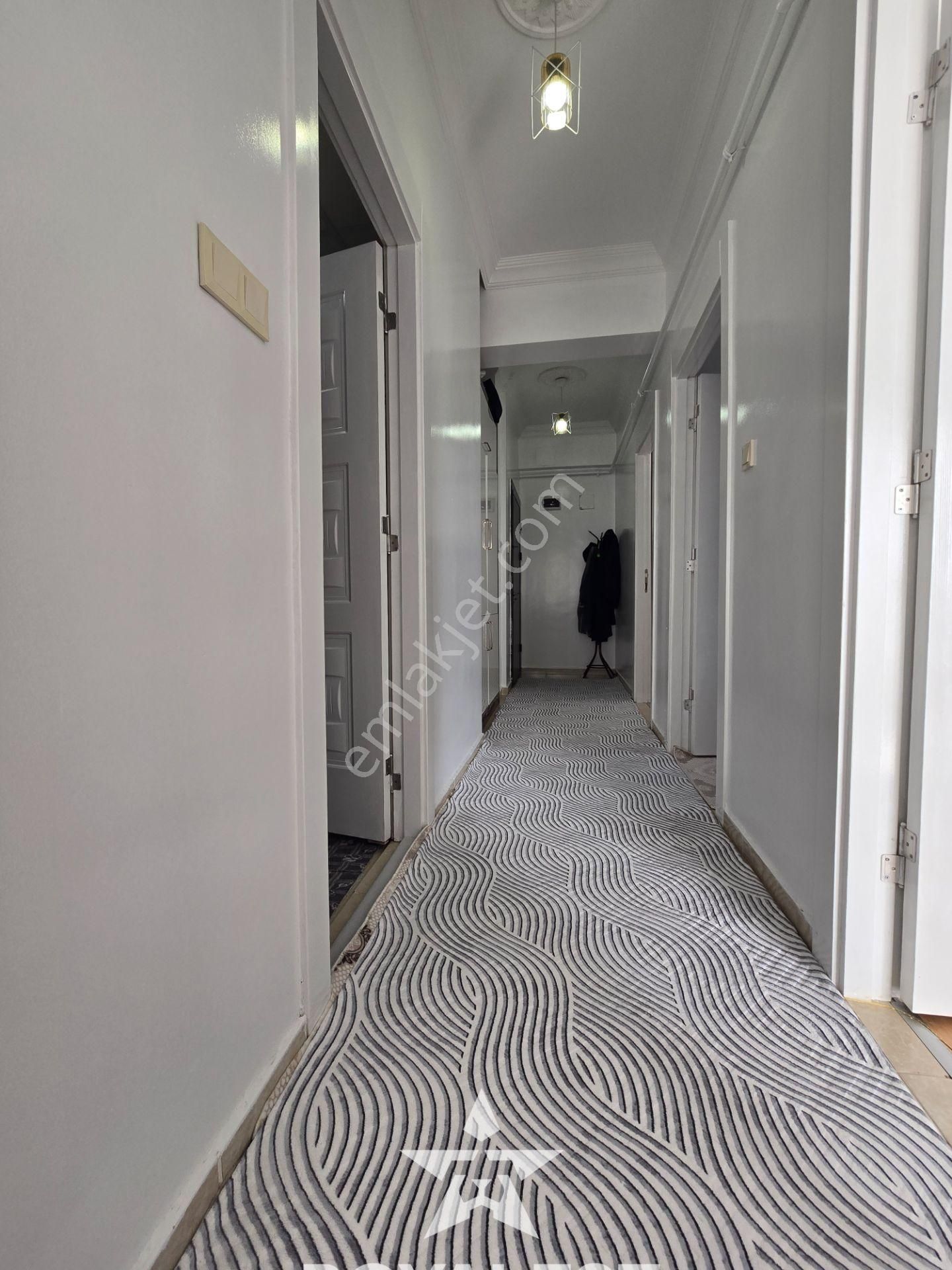 Royalest'ten Abdülhamit Han'da İskanlı Bakımlı Ve Ferah 2+1 - Görsel 13