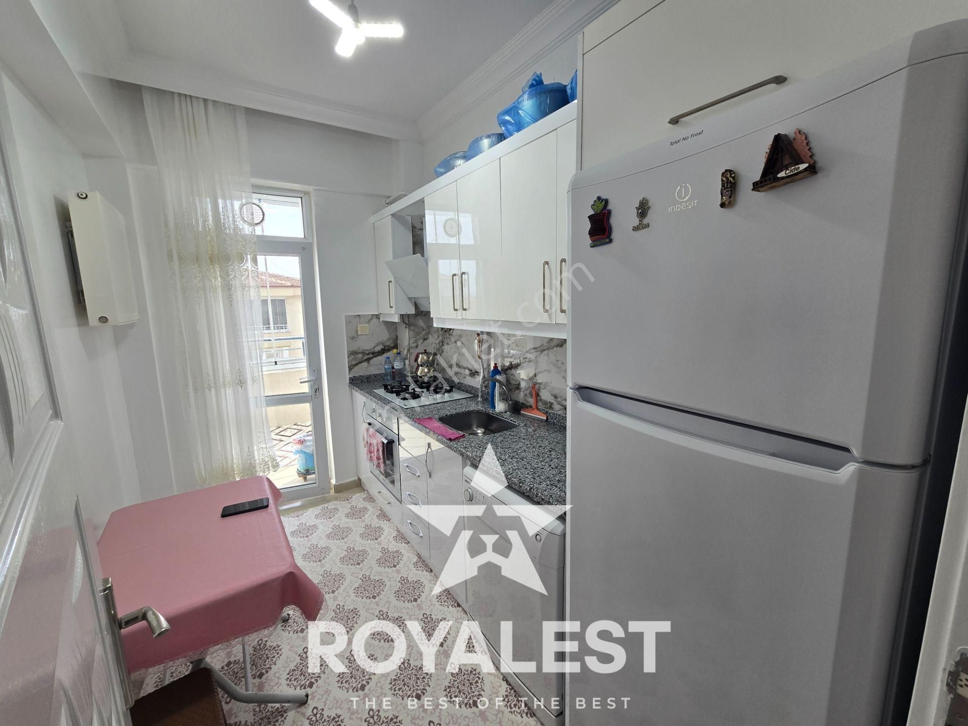 Royalest'ten Abdülhamit Han'da İskanlı Bakımlı Ve Ferah 2+1 - Görsel 2