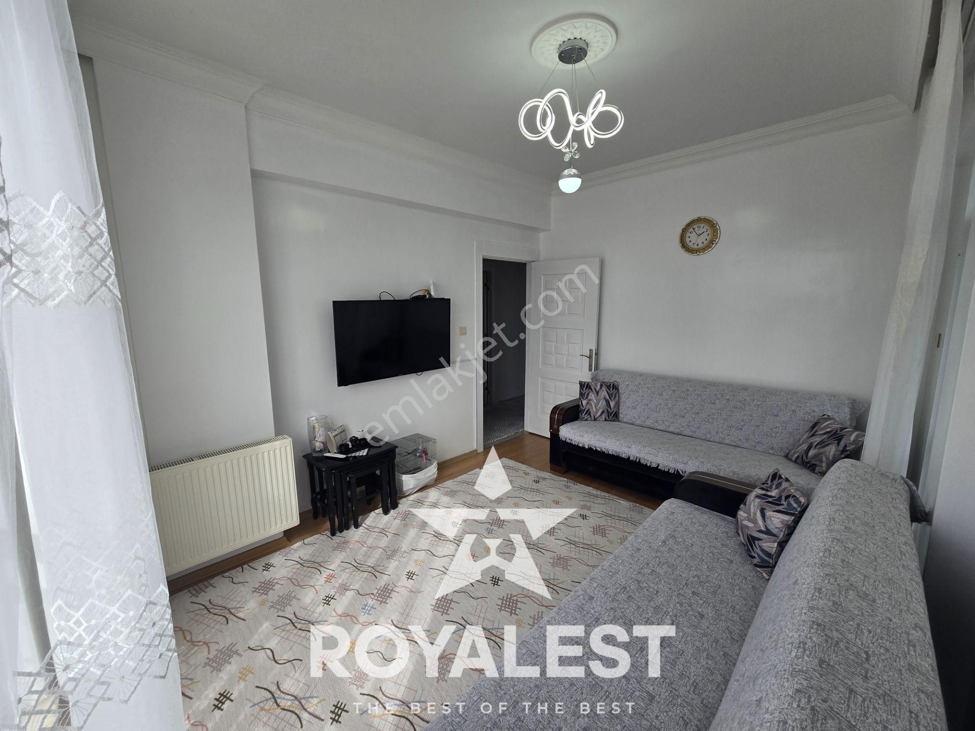 Royalest'ten Abdülhamit Han'da İskanlı Bakımlı Ve Ferah 2+1 - Görsel 5