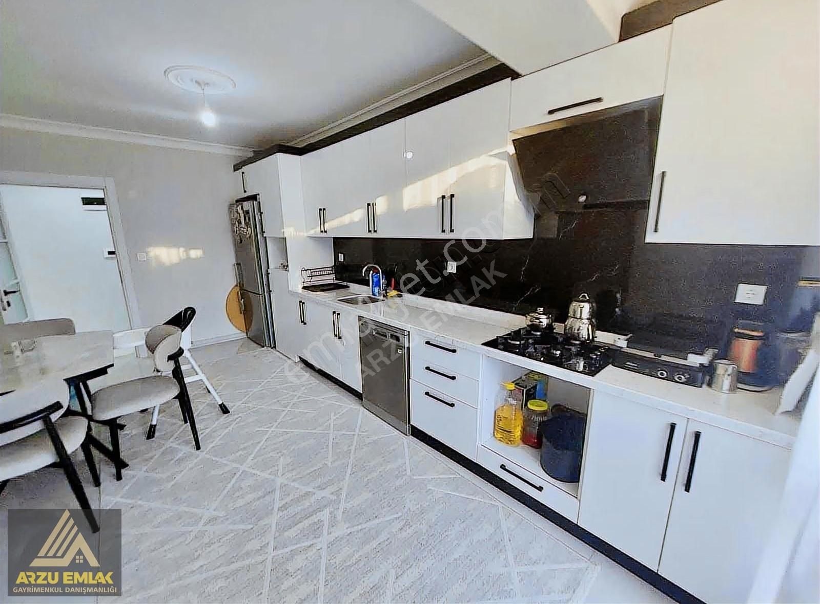 Arzu Emlaktan Gazi Mah Satılık Asansörlü 2 Yaşında Satılık Daire - Görsel 23