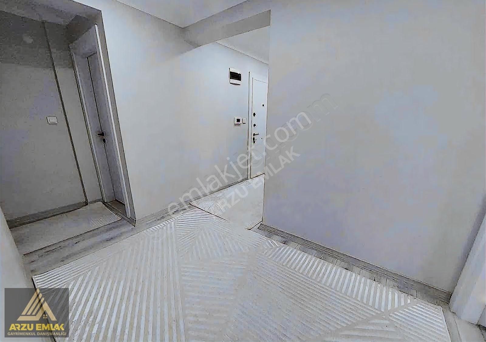 Arzu Emlaktan Gazi Mah Satılık Asansörlü 2 Yaşında Satılık Daire - Görsel 32