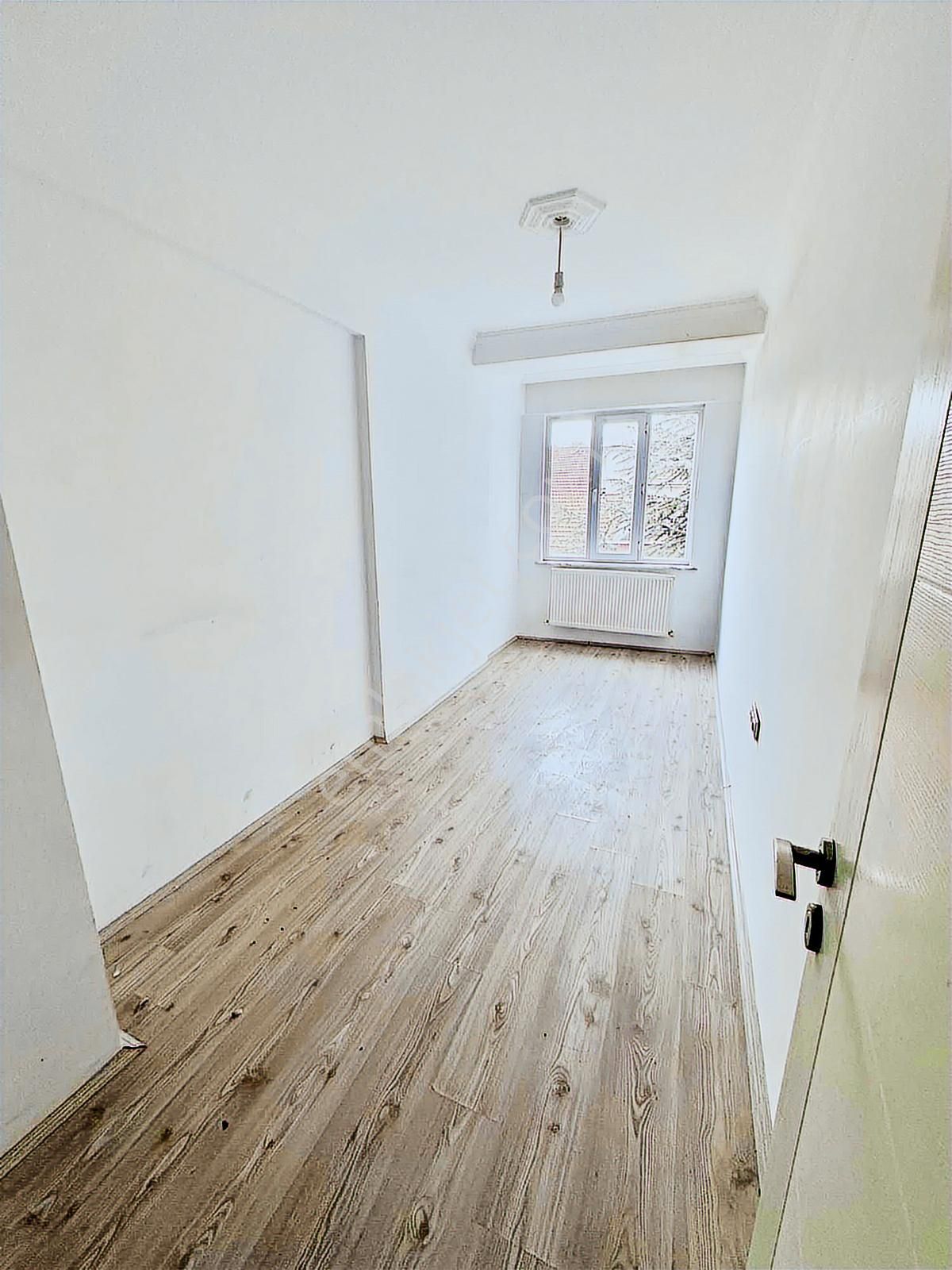 Büyükdere'de Vefa'dan Asansörlü Özel Teraslı 2+1 Dublex Daire - Görsel 5