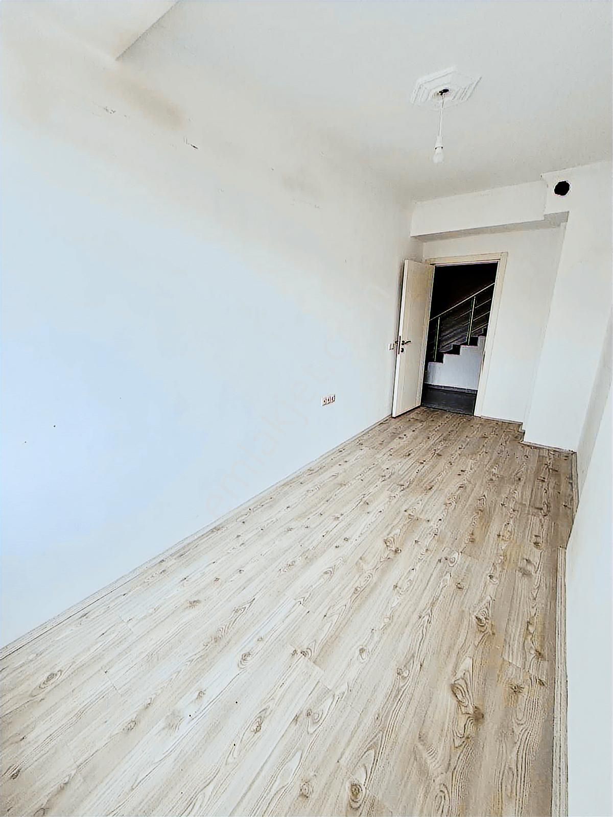 Büyükdere'de Vefa'dan Asansörlü Özel Teraslı 2+1 Dublex Daire - Görsel 4