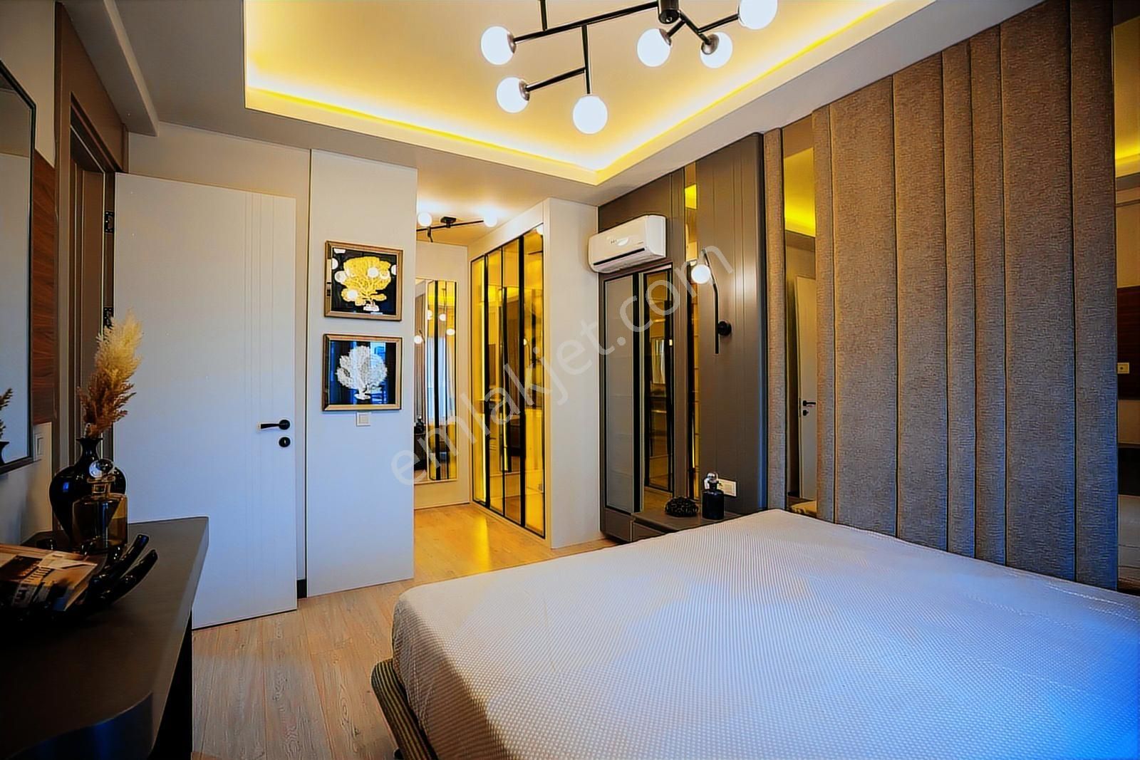 Altıntaşın En Değerli Mevki 40'lık Yola Cephe Havuzlu Sıfır 2+1 - Görsel 13