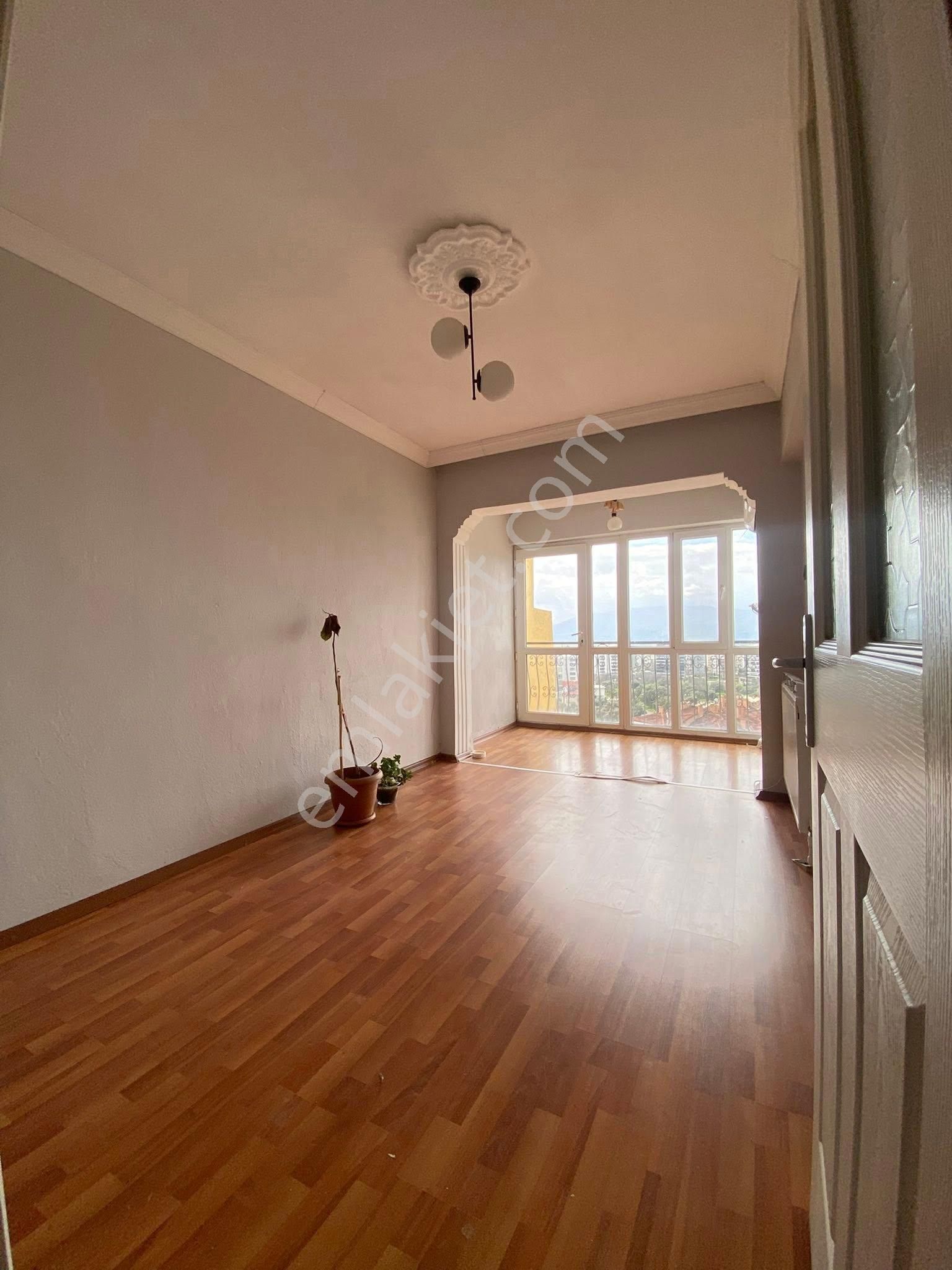 Site İçi 3+1 Ara Kat Asansörlü Doğalgaz Isıtmalı Krediye Uygun Masrafsız Daire - Görsel 11