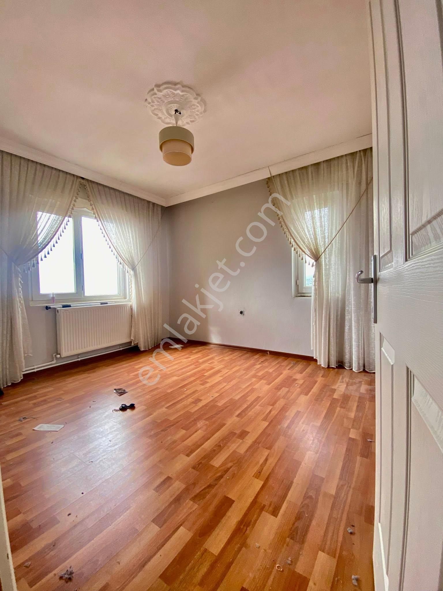 Site İçi 3+1 Ara Kat Asansörlü Doğalgaz Isıtmalı Krediye Uygun Masrafsız Daire - Görsel 10