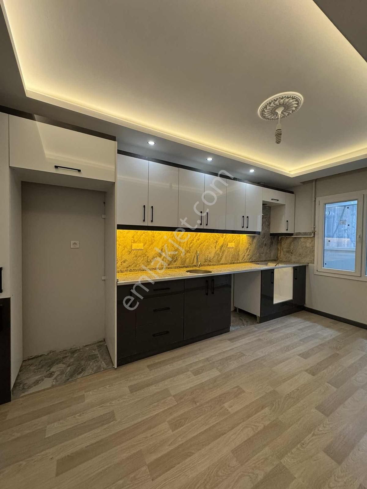 Akın Emlaktan Satılık 2+1 120 M2 Buca Göksu Mah.daire - Görsel 10