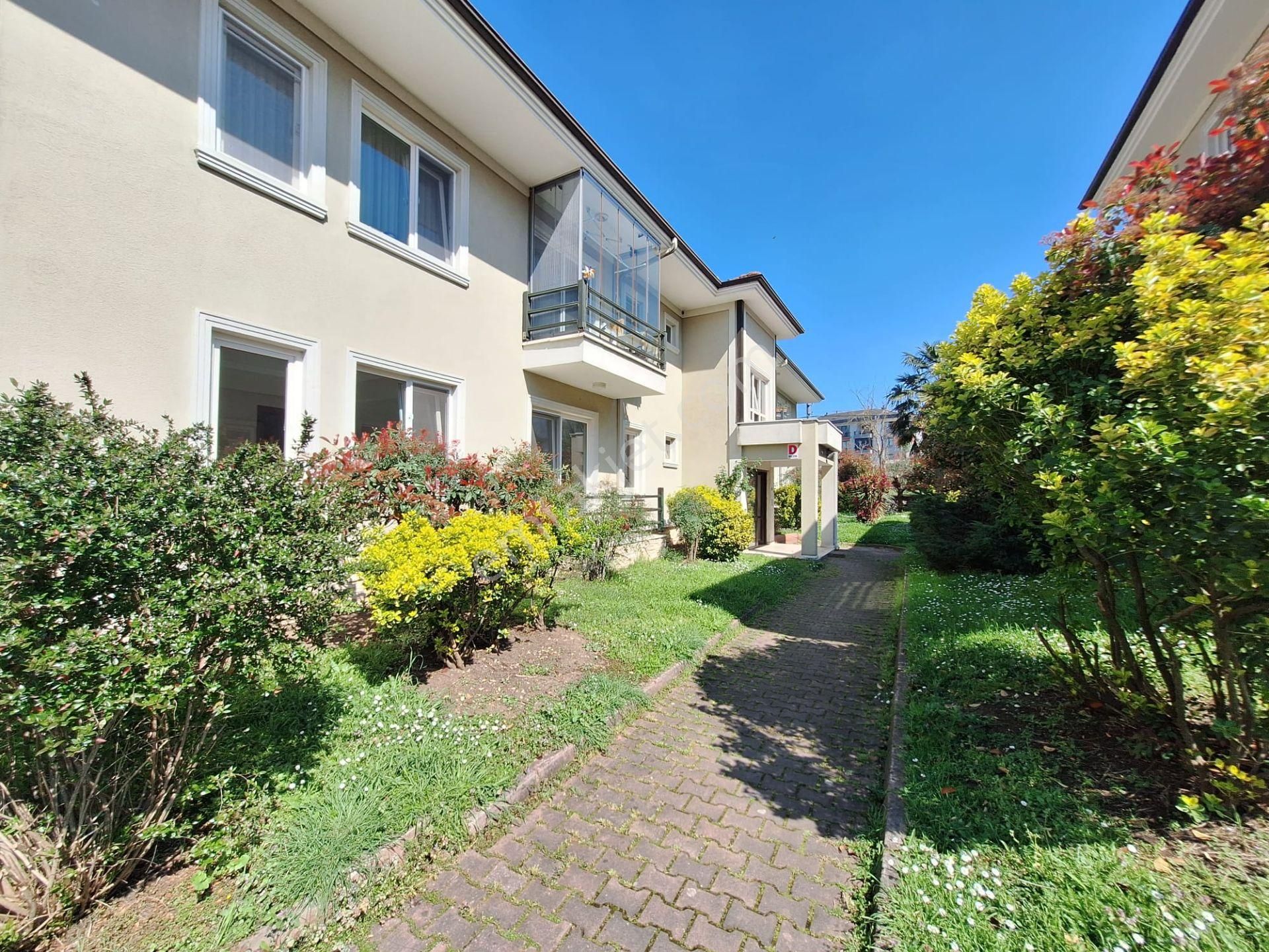 Serdivan İstiklal Mahallesinde Şömineli Geniş Daire - Görsel 20