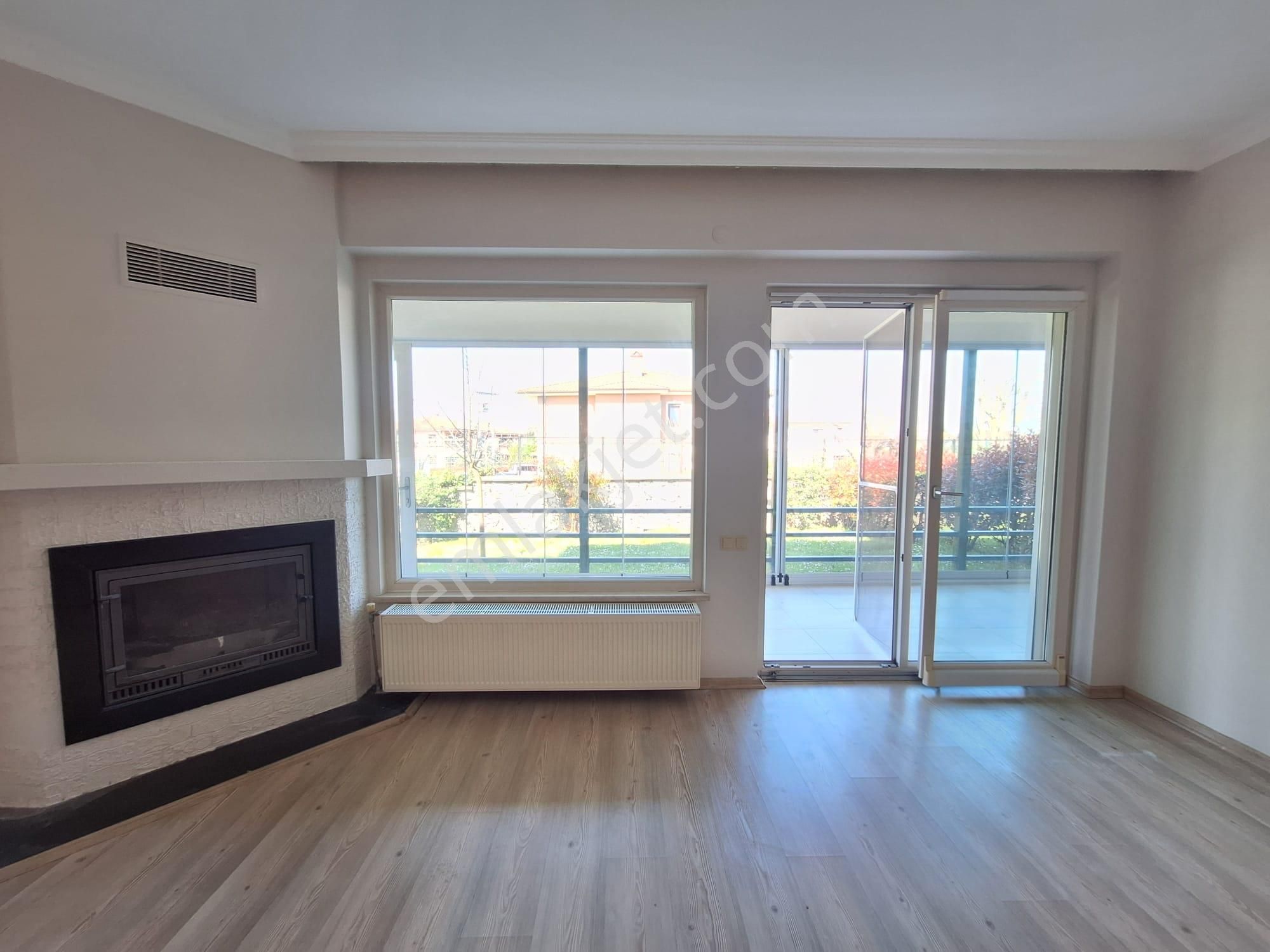 Serdivan İstiklal Mahallesinde Şömineli Geniş Daire - Görsel 17