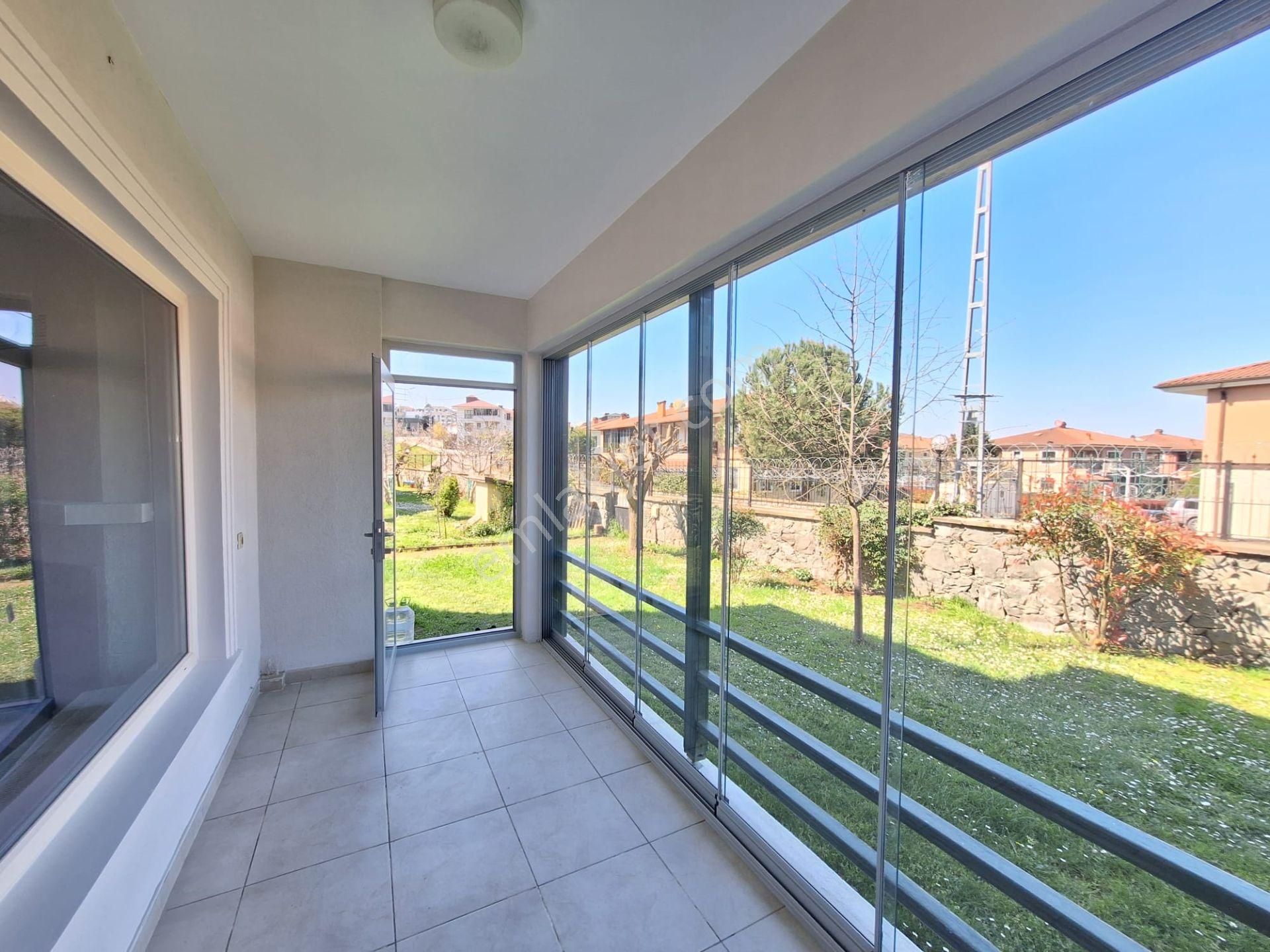 Serdivan İstiklal Mahallesinde Şömineli Geniş Daire - Görsel 21