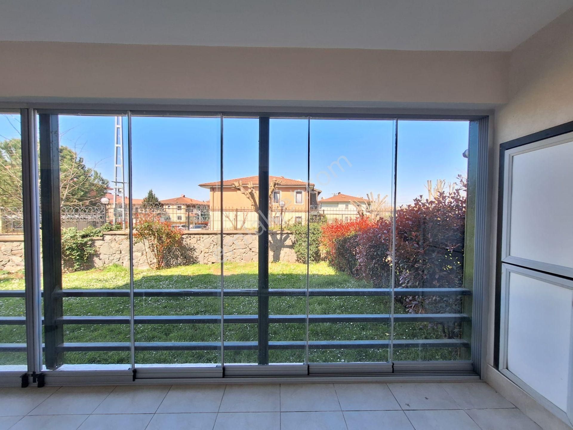 Serdivan İstiklal Mahallesinde Şömineli Geniş Daire - Görsel 22