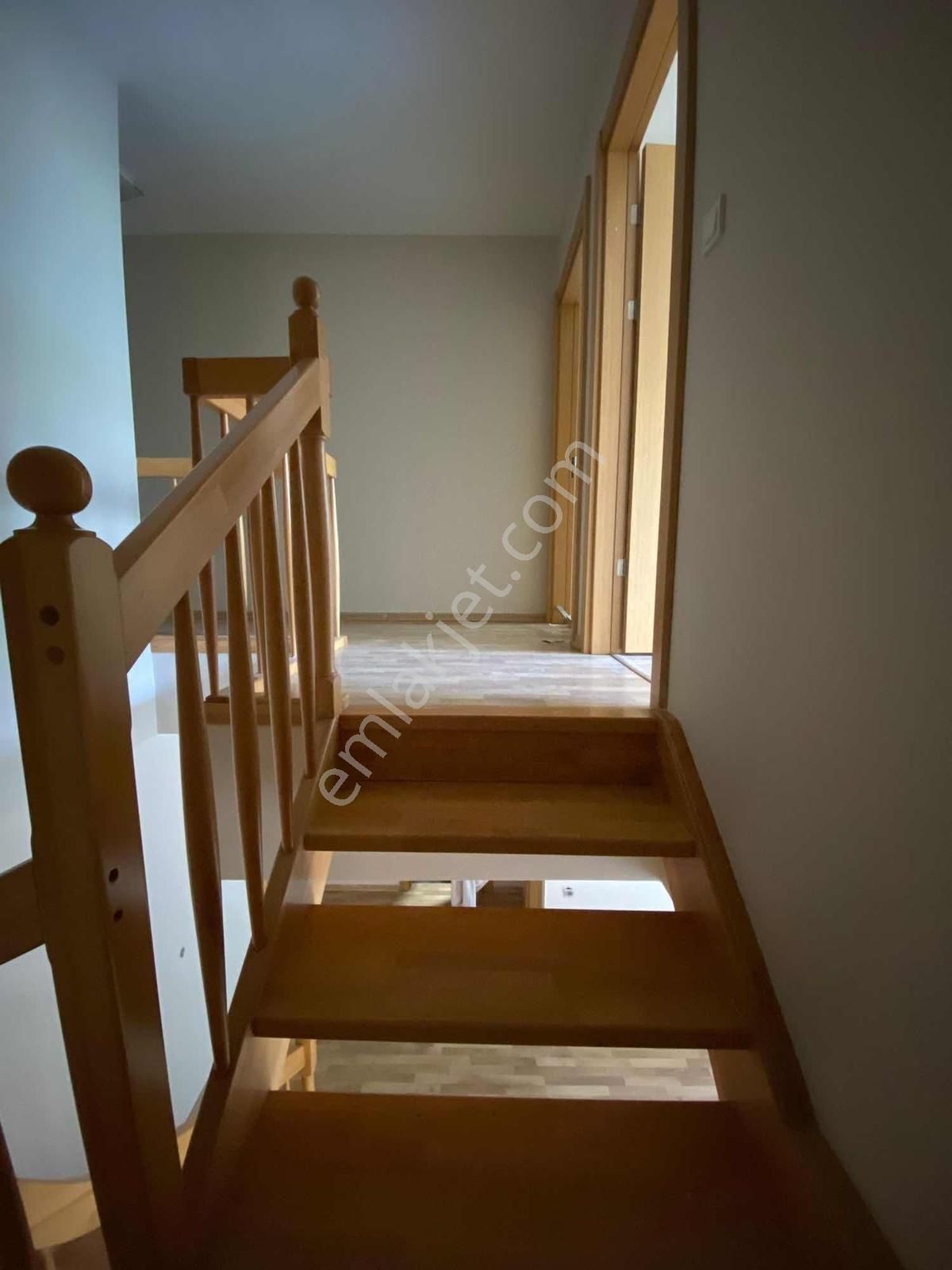 Merkezi Lokasyonda 125m² 2+1 Geniş Bahçe Dubleksi - Görsel 6