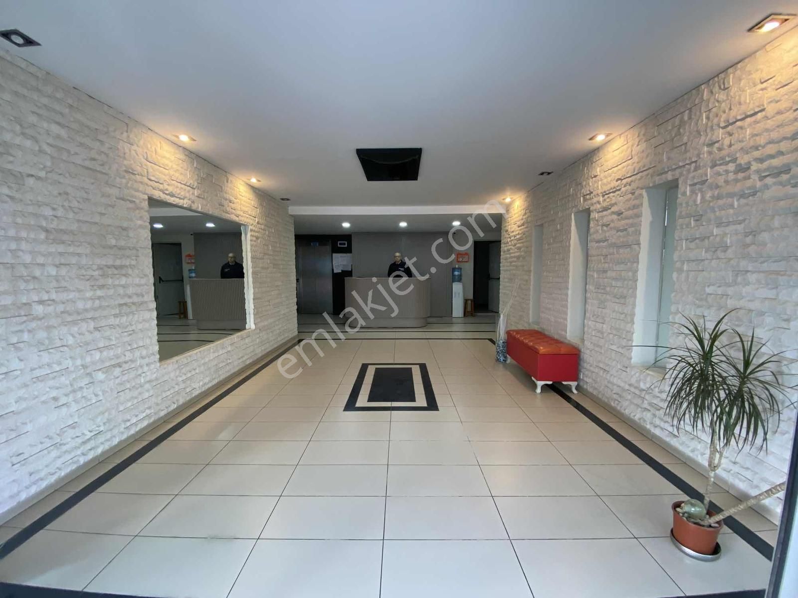 Merkezi Lokasyonda 125m² 2+1 Geniş Bahçe Dubleksi - Görsel 9