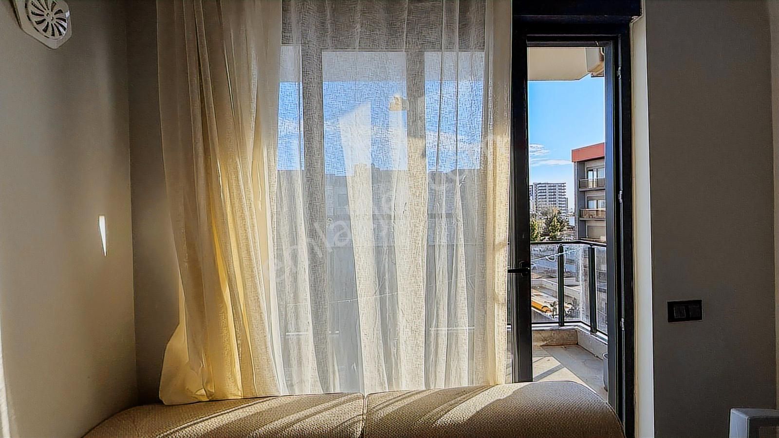 Tunç Loftta 1+1 Full Eşyalı Satılık Daire Kardeşkentlere 1 Dk - Görsel 20