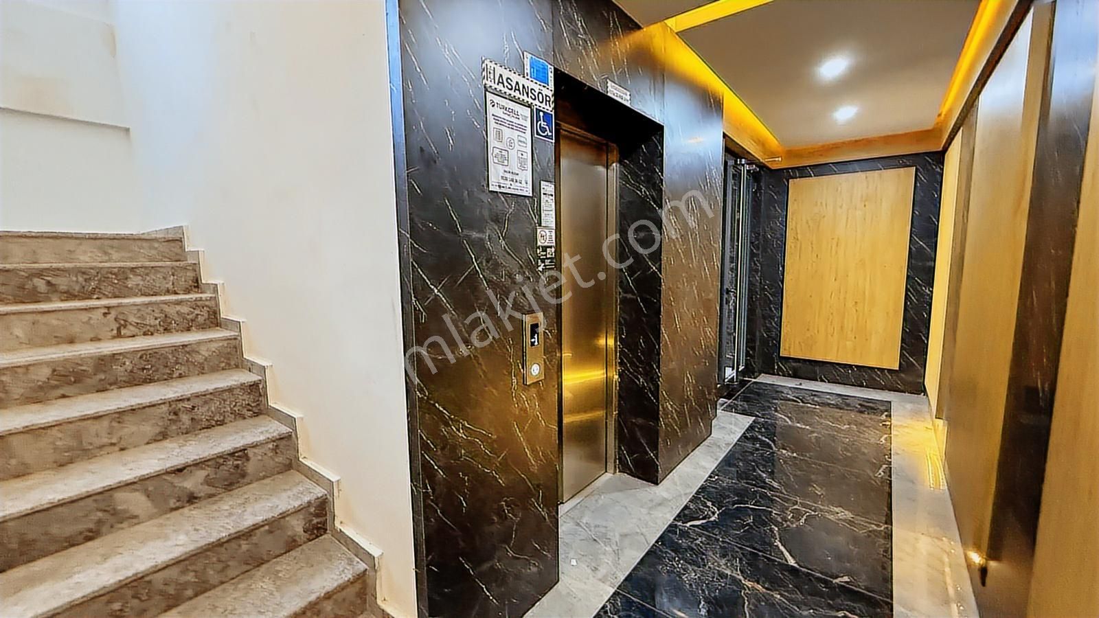 Tunç Loftta 1+1 Full Eşyalı Satılık Daire Kardeşkentlere 1 Dk - Görsel 2