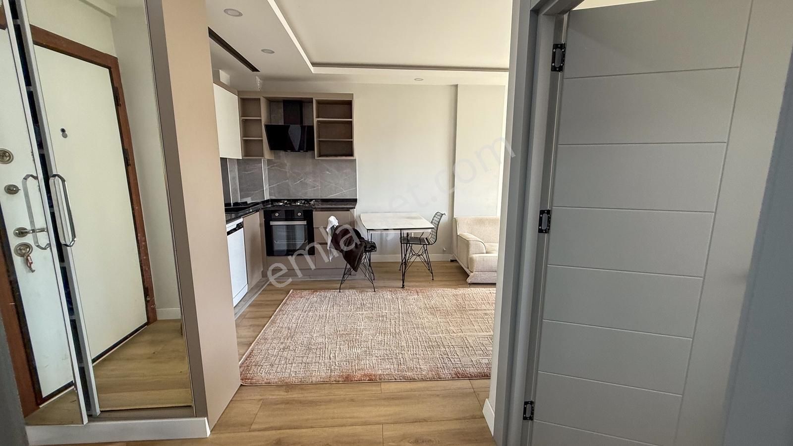 Tunç Loftta 1+1 Full Eşyalı Satılık Daire Kardeşkentlere 1 Dk - Görsel 6