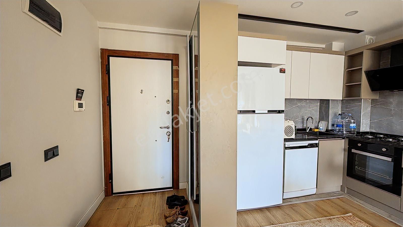 Tunç Loftta 1+1 Full Eşyalı Satılık Daire Kardeşkentlere 1 Dk - Görsel 17