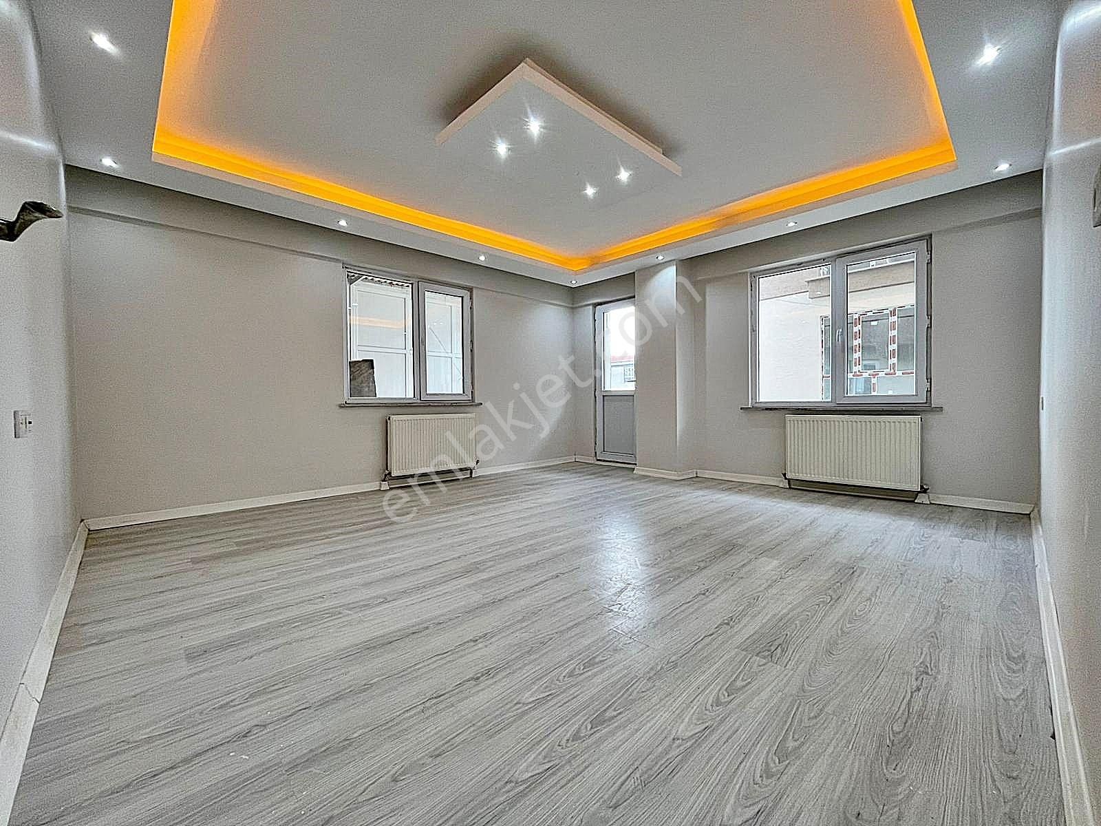 Az-er Yapıdan Çerkezköy'de Satılık İskanlı Teraslı 2+1 Daire!!