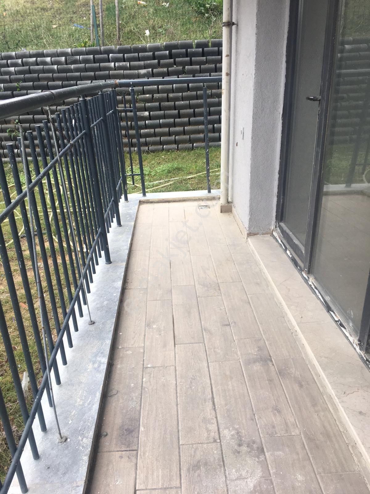 Bahçeli Balkonlu Bağlarbaşı 7a Vadi Evlerinde 1+1 - Görsel 6