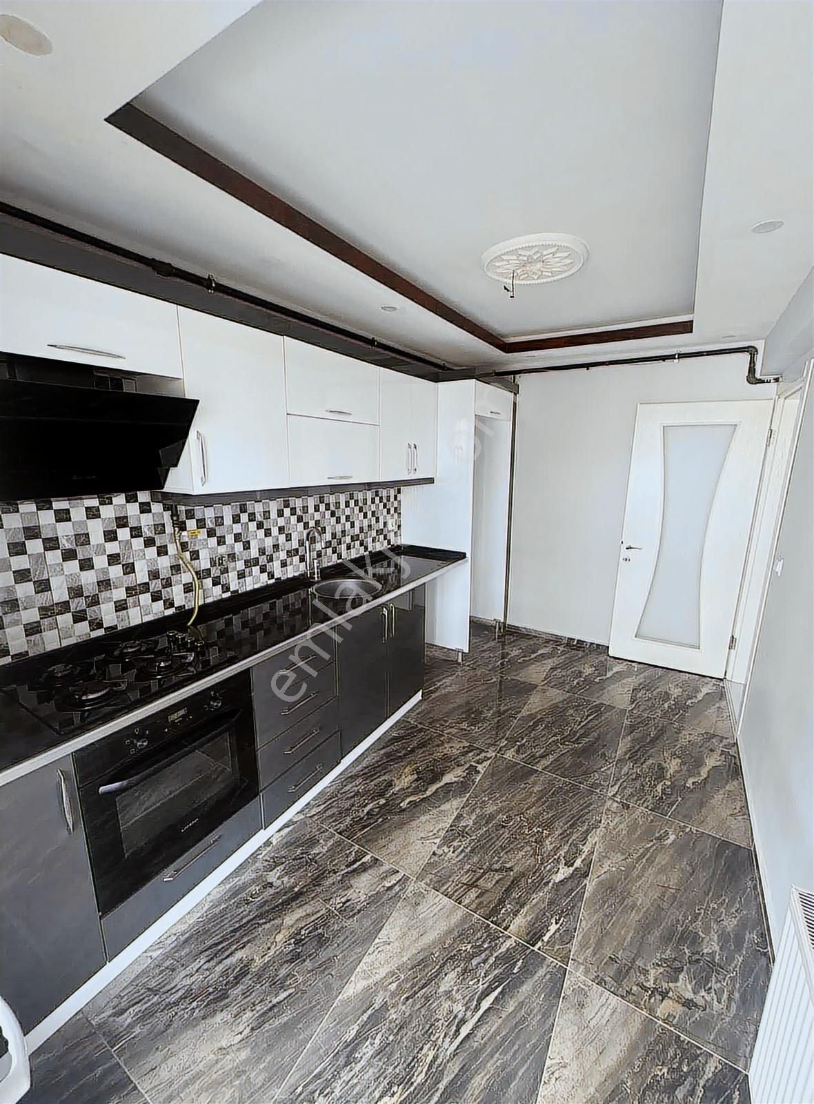 Ara Kat D.gazlı Kapalı Mutfak Geniş Metrajlı 2+1 Kiralık