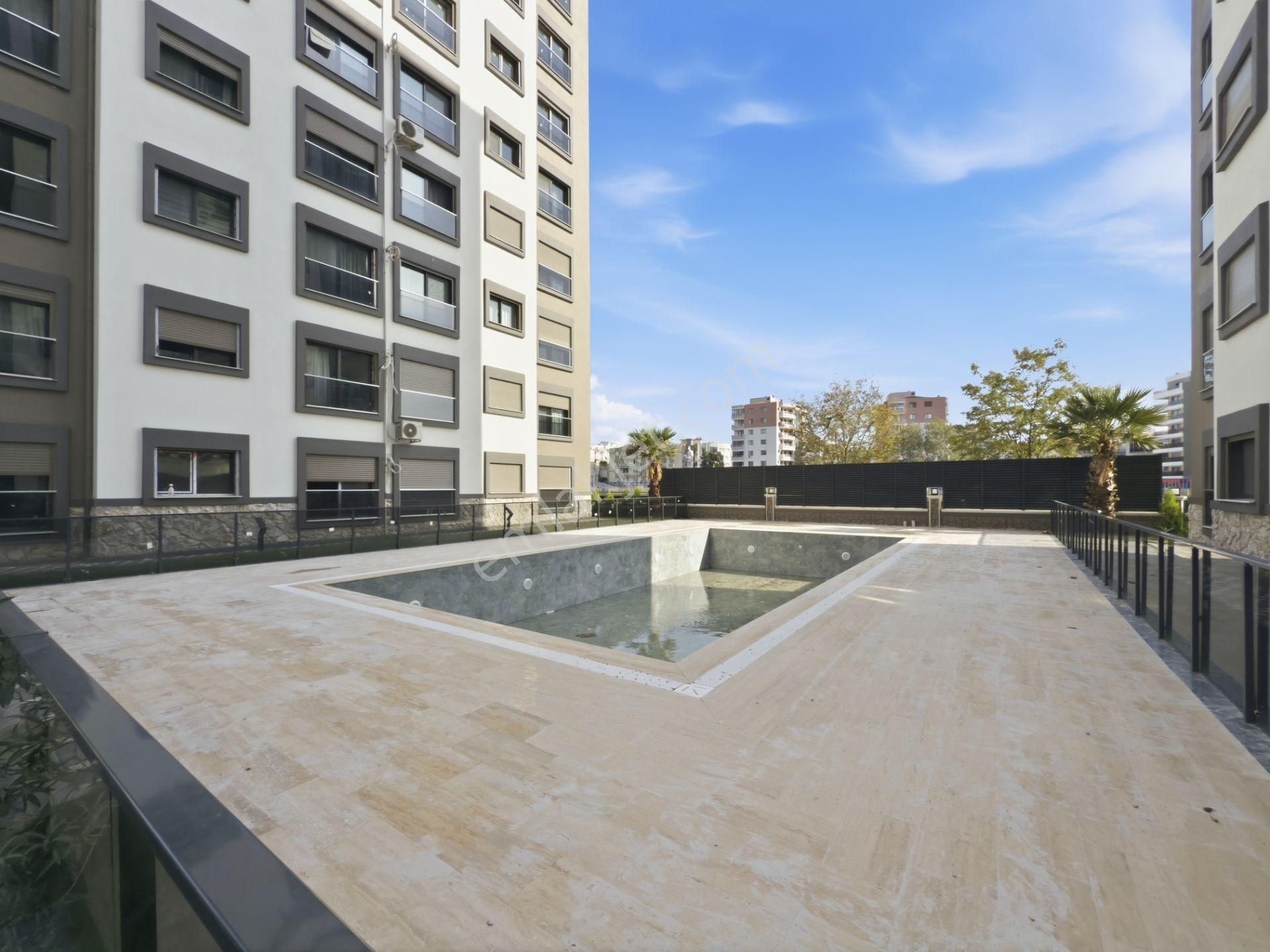 Çiğli Ataşehir 'de Havuzlu Sitede 2+1 Kiralık Daire - Görsel 9