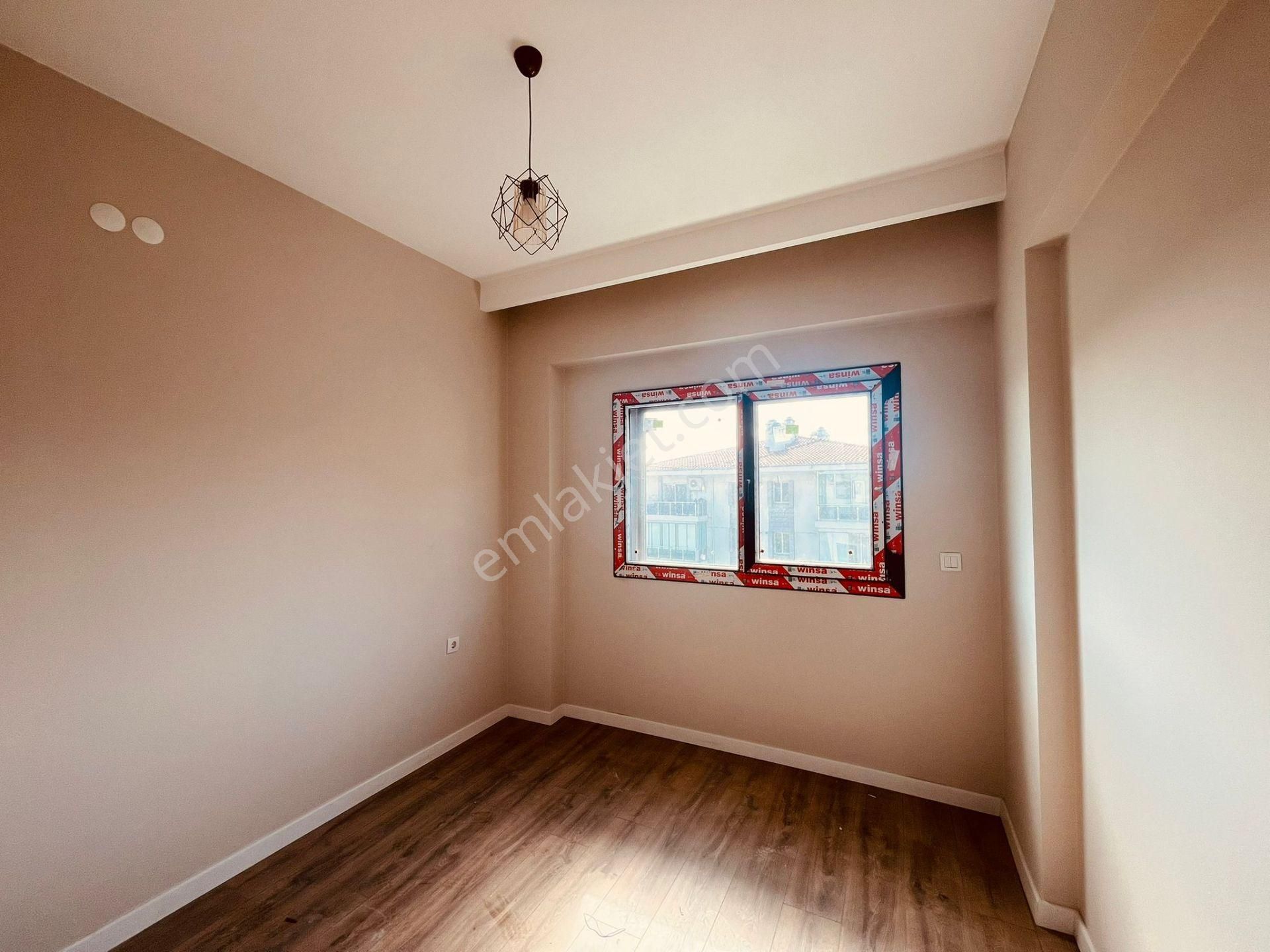 Çiğli Ataşehir 'de Havuzlu Sitede 2+1 Kiralık Daire - Görsel 25