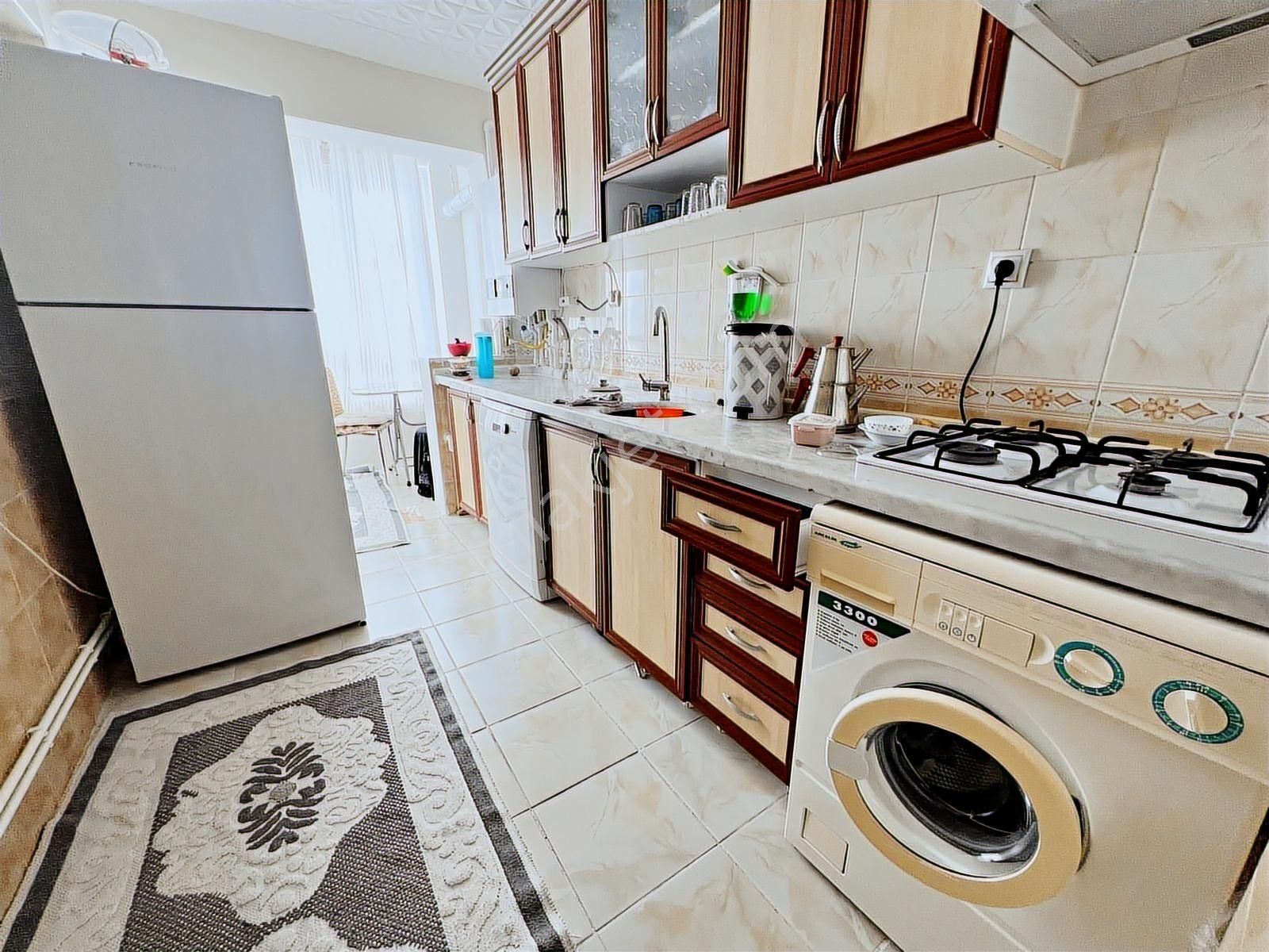 Cihandan Piri Cadde Paralelinde Katta Full Güneşli 2+1 Daire - Görsel 17