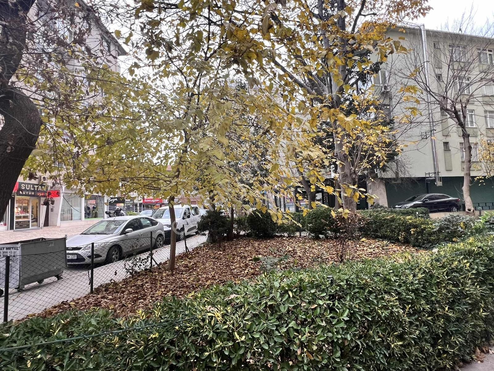 Cadde Emlak'tan Ethem Efendide 5.kat 2+1 Kombili Boş Daire - Görsel 22