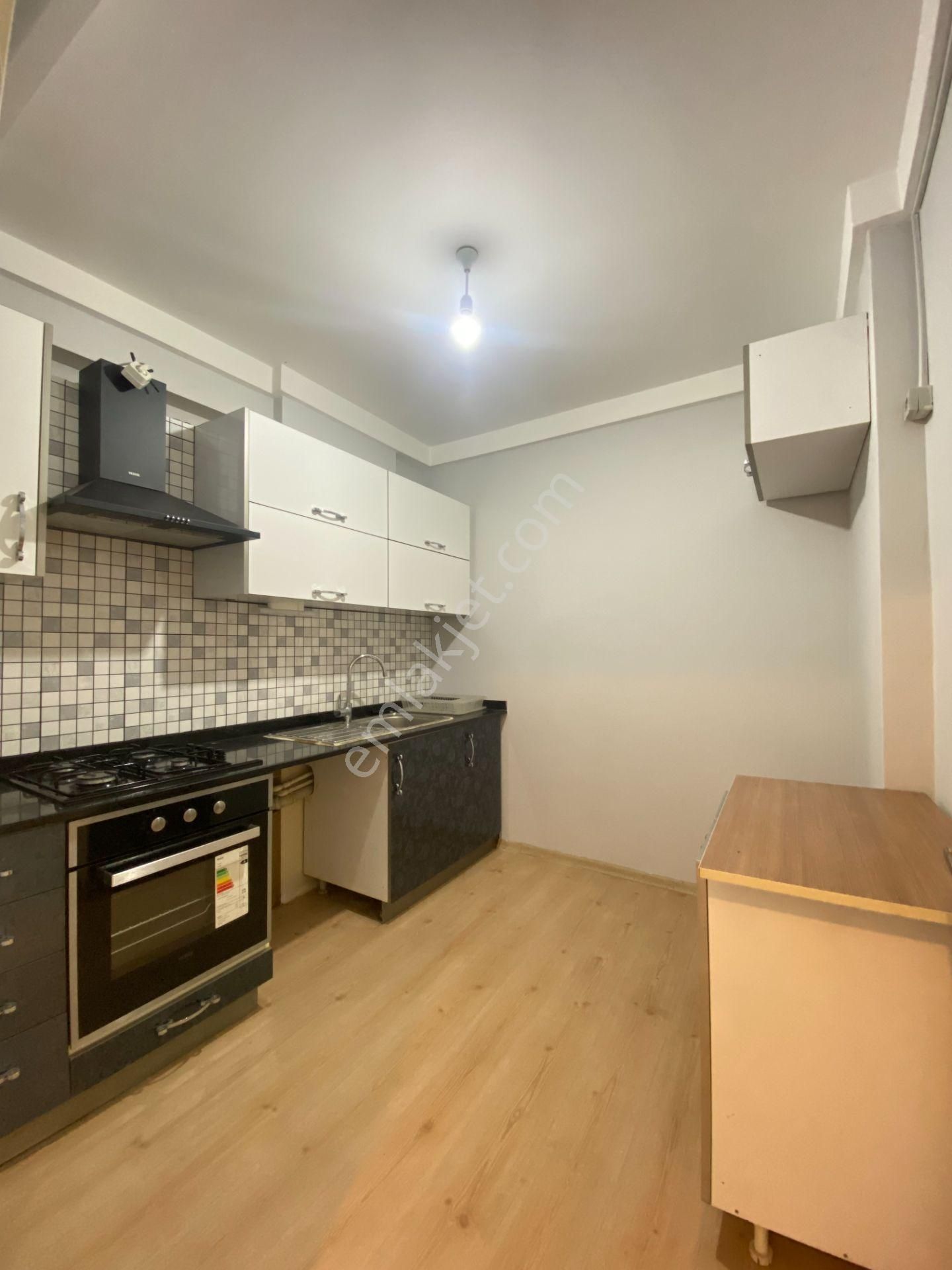 Reşatbey'de 1+1 55 M2 Kapalı Mutfak Daire Veya Home Ofis - Görsel 7