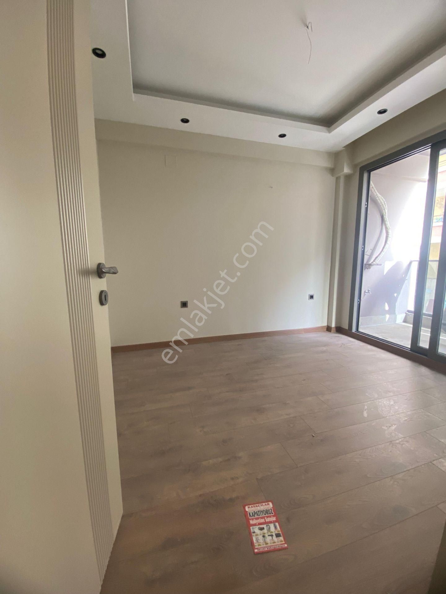 Erdemli Merkezde Kiralık 1+1 Daire - Görsel 14