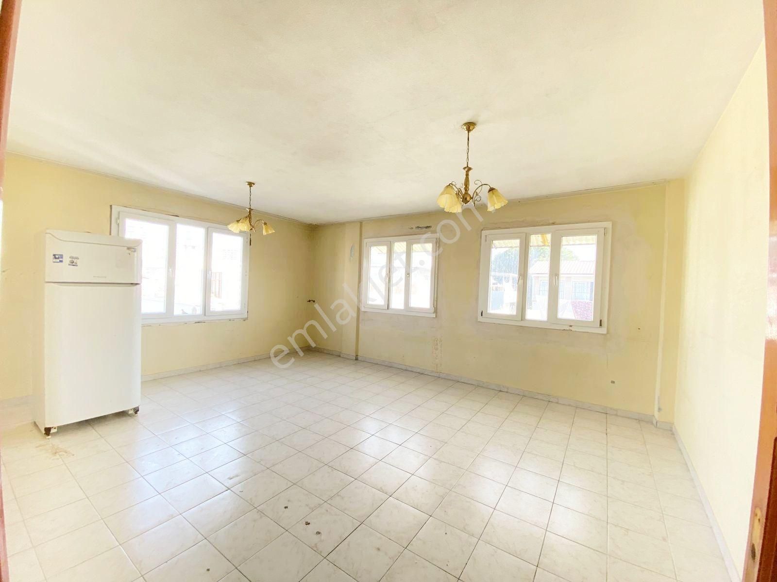 Bahçeşehir'de_3.katlı_müstakil_binanın_2.katında_geniş_2+1_kiralık - Görsel 13