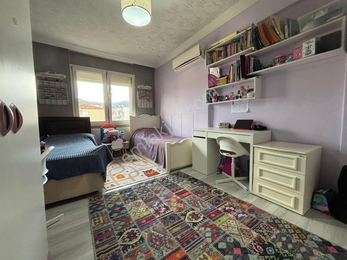 İzmir Selçuk Atatürk Mahallesinde Merkezi Konumlu Doğalgazlı 2+1 - Görsel 8