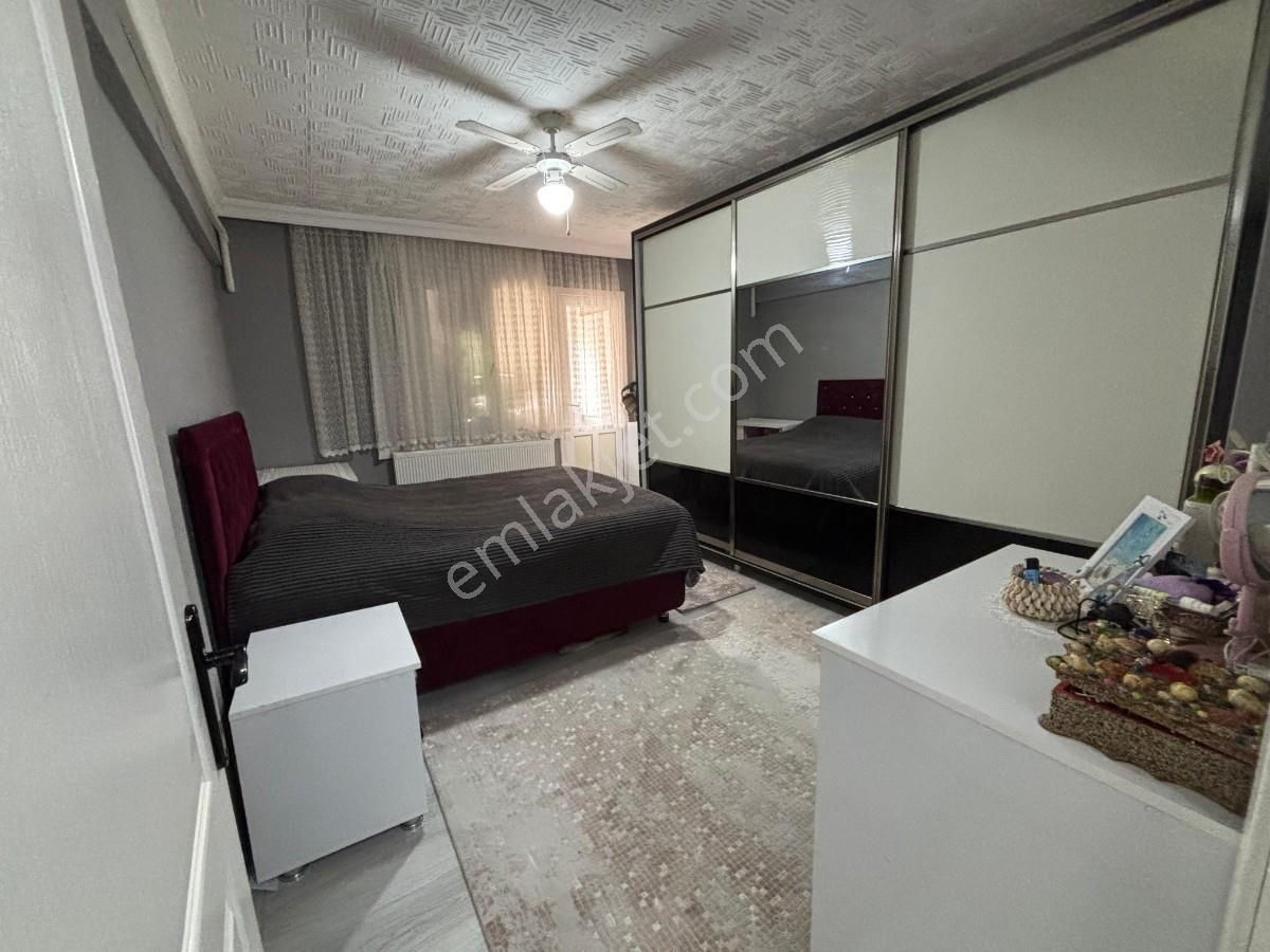 İzmir Selçuk Atatürk Mahallesinde Merkezi Konumlu Doğalgazlı 2+1 - Görsel 17