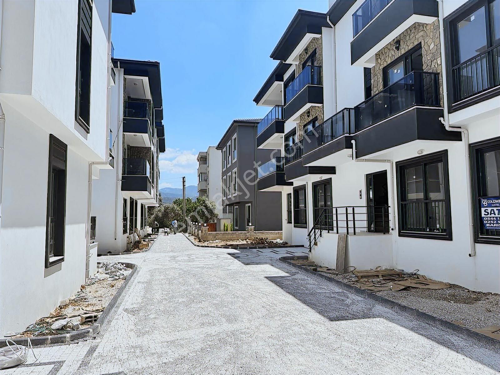 Cumhuriyet Mahallesinde 2+1 Satılık Lüx Daire - Görsel 23