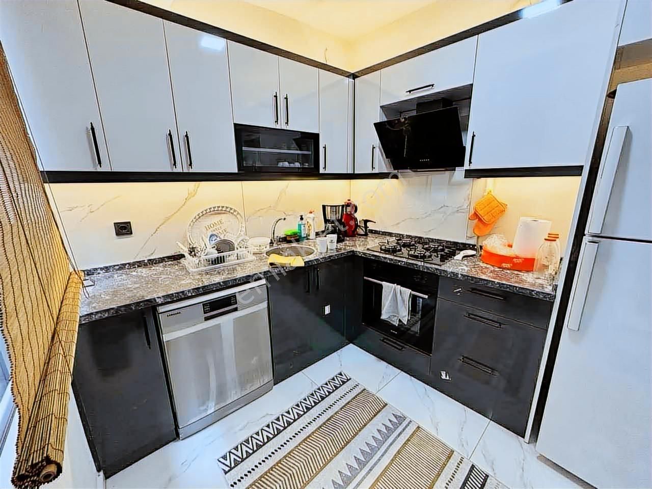 Karşıyaka Alaybey De Full Eşyalı 3+1 Vintage Ev - Görsel 11