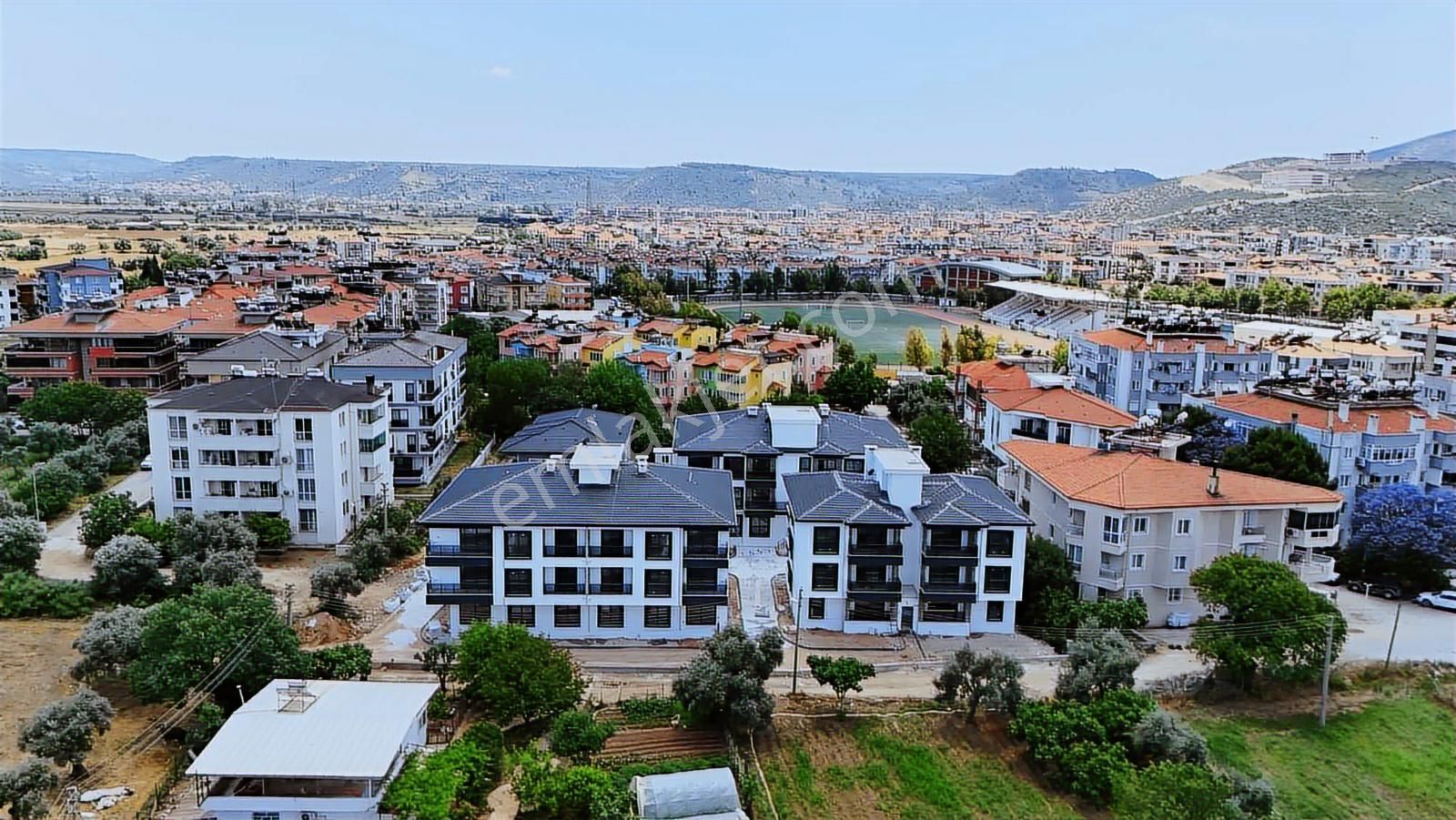 Cumhuriyet Mahallesinde Yüksek Zemin 2+1 Satılık Lüx Daire