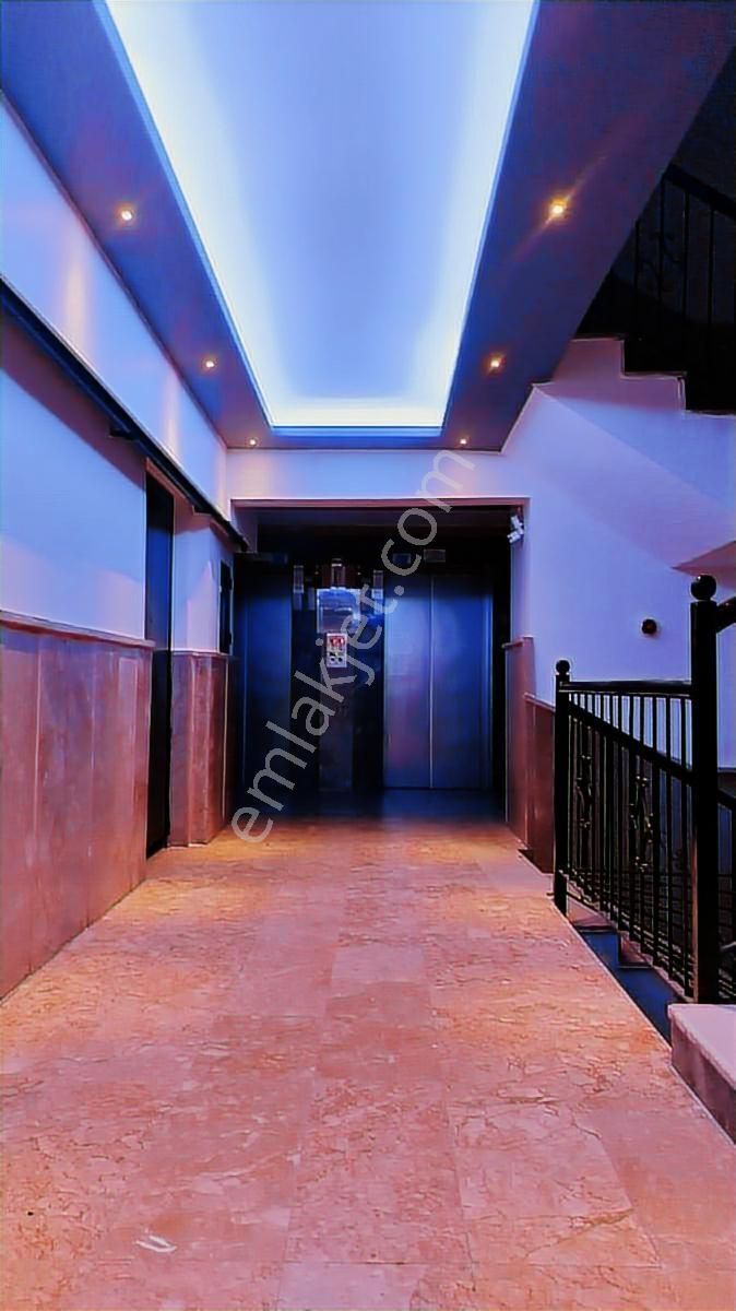 Ulubey Mah. Cadde'de Katta 3+1 Araç Veya 1+1 Takaslı Daire - Görsel 28