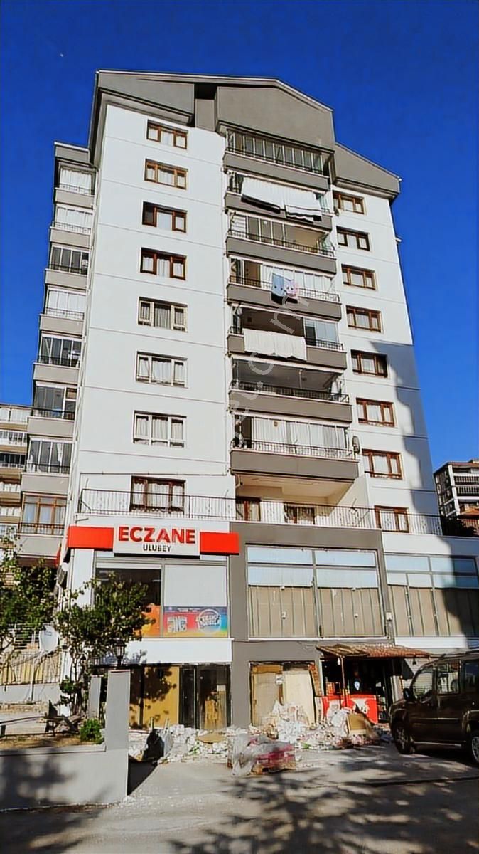 Ulubey Mah. Cadde'de Katta 3+1 Araç Veya 1+1 Takaslı Daire - Görsel 32