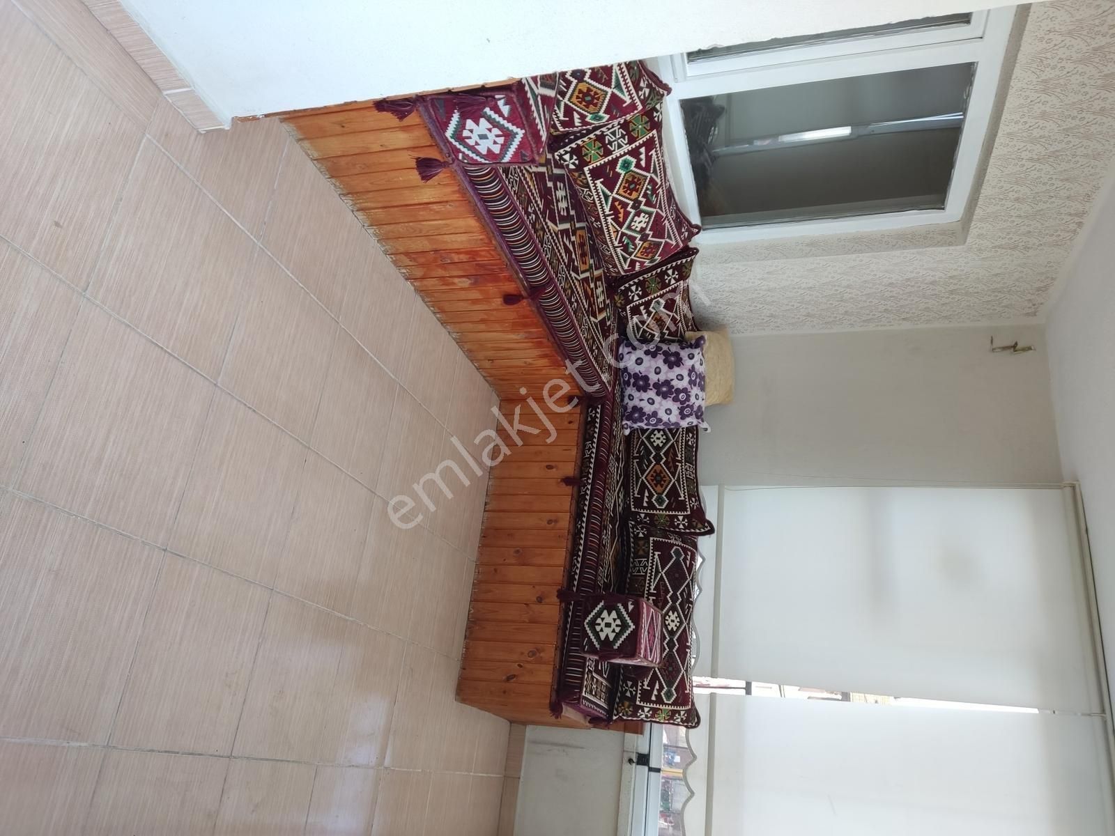 Ulubey Mah. Cadde'de Katta 3+1 Araç Veya 1+1 Takaslı Daire - Görsel 14