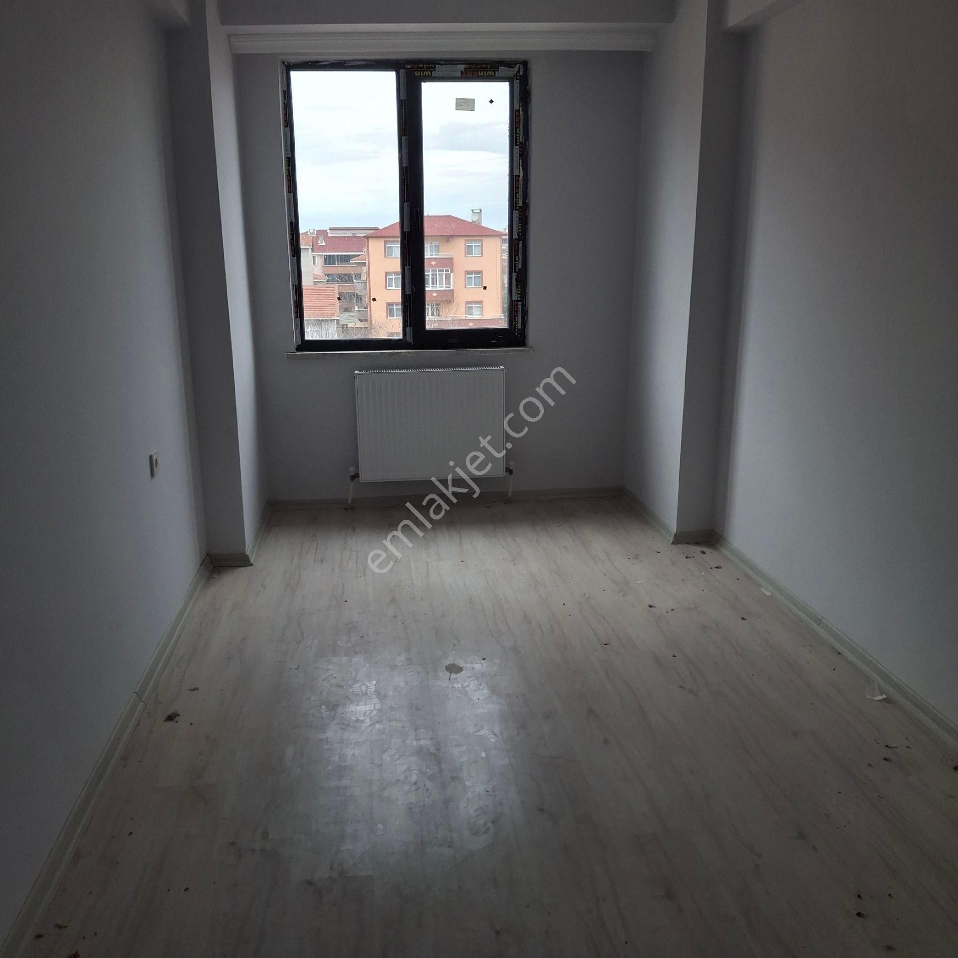 T.dağ Muratlı Kazımdirik Mah.de Aydınlık Odaları Geniş,ferah 2+1 4.kat Sıfır Daire Kiralıktır. - Görsel 15
