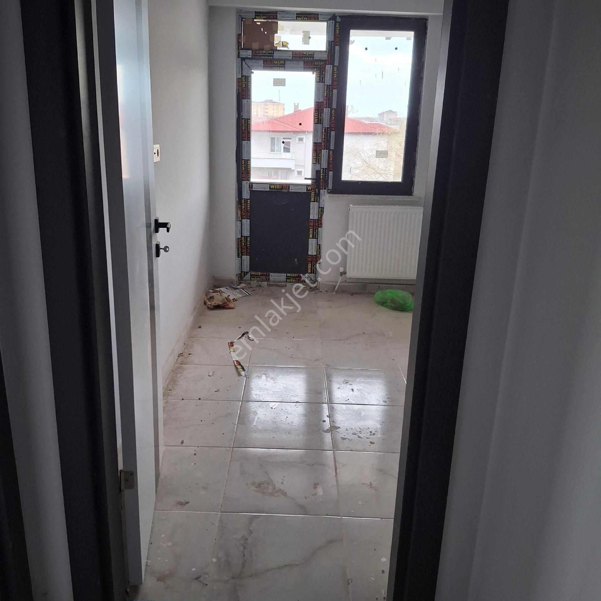 T.dağ Muratlı Kazımdirik Mah.de Aydınlık Odaları Geniş,ferah 2+1 4.kat Sıfır Daire Kiralıktır. - Görsel 20