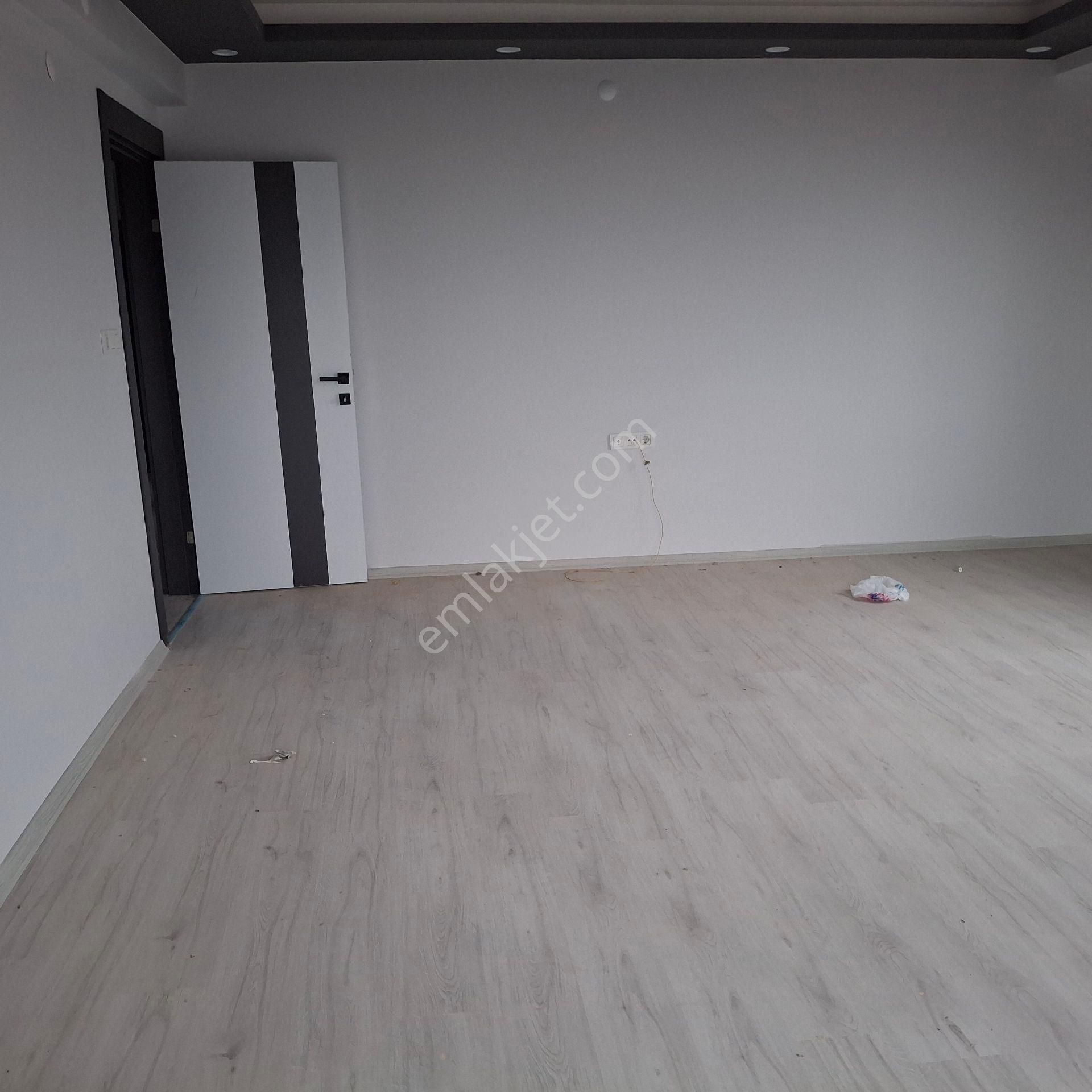 T.dağ Muratlı Kazımdirik Mah.de Aydınlık Odaları Geniş,ferah 2+1 4.kat Sıfır Daire Kiralıktır. - Görsel 26