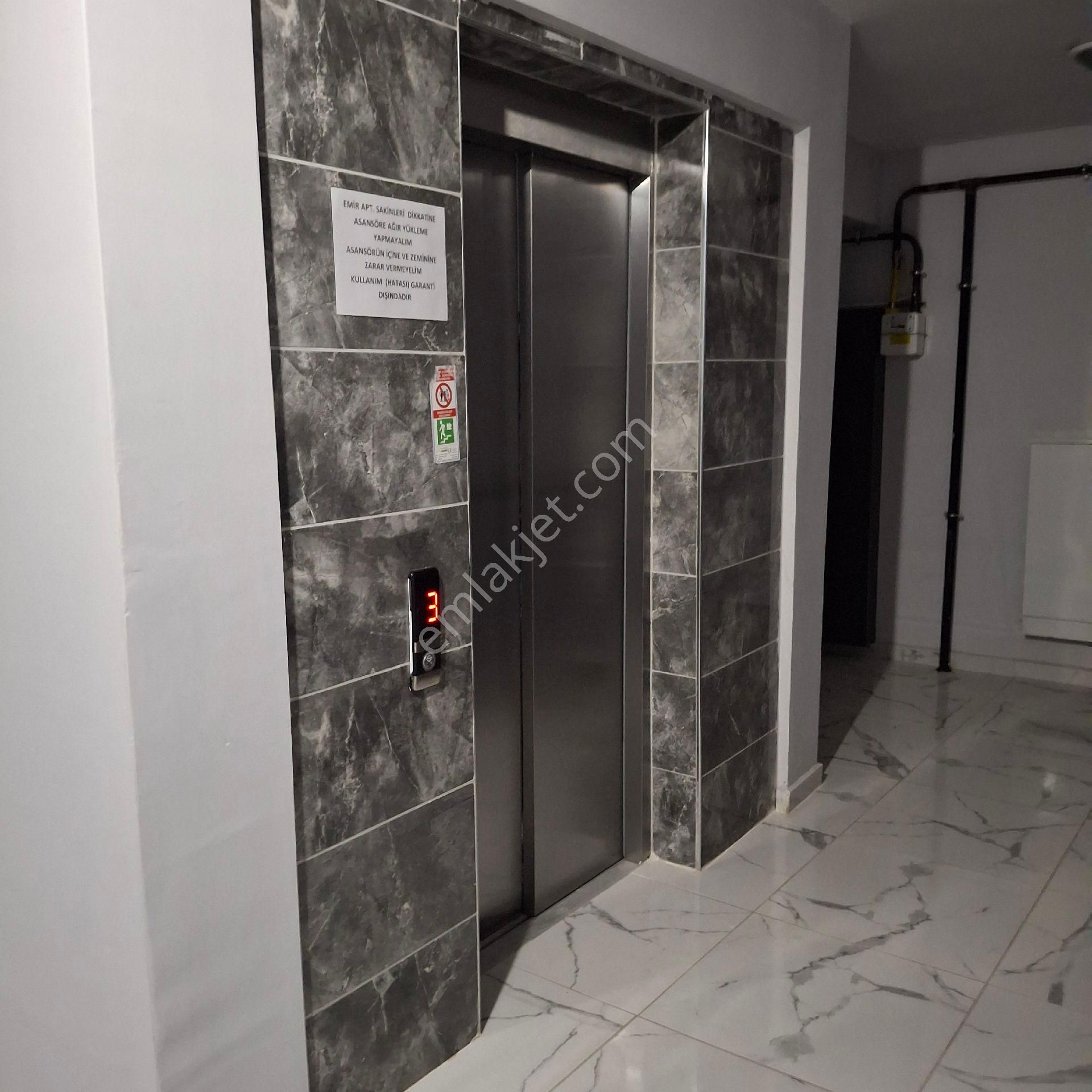 T.dağ Muratlı Kazımdirik Mah.de Aydınlık Odaları Geniş,ferah 2+1 4.kat Sıfır Daire Kiralıktır. - Görsel 5