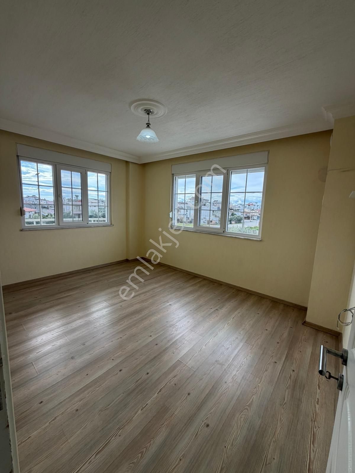 Kökez Mahallesi’nde Müstakil Tarzda Ferah 2+1 Kiralık Daire - Görsel 15