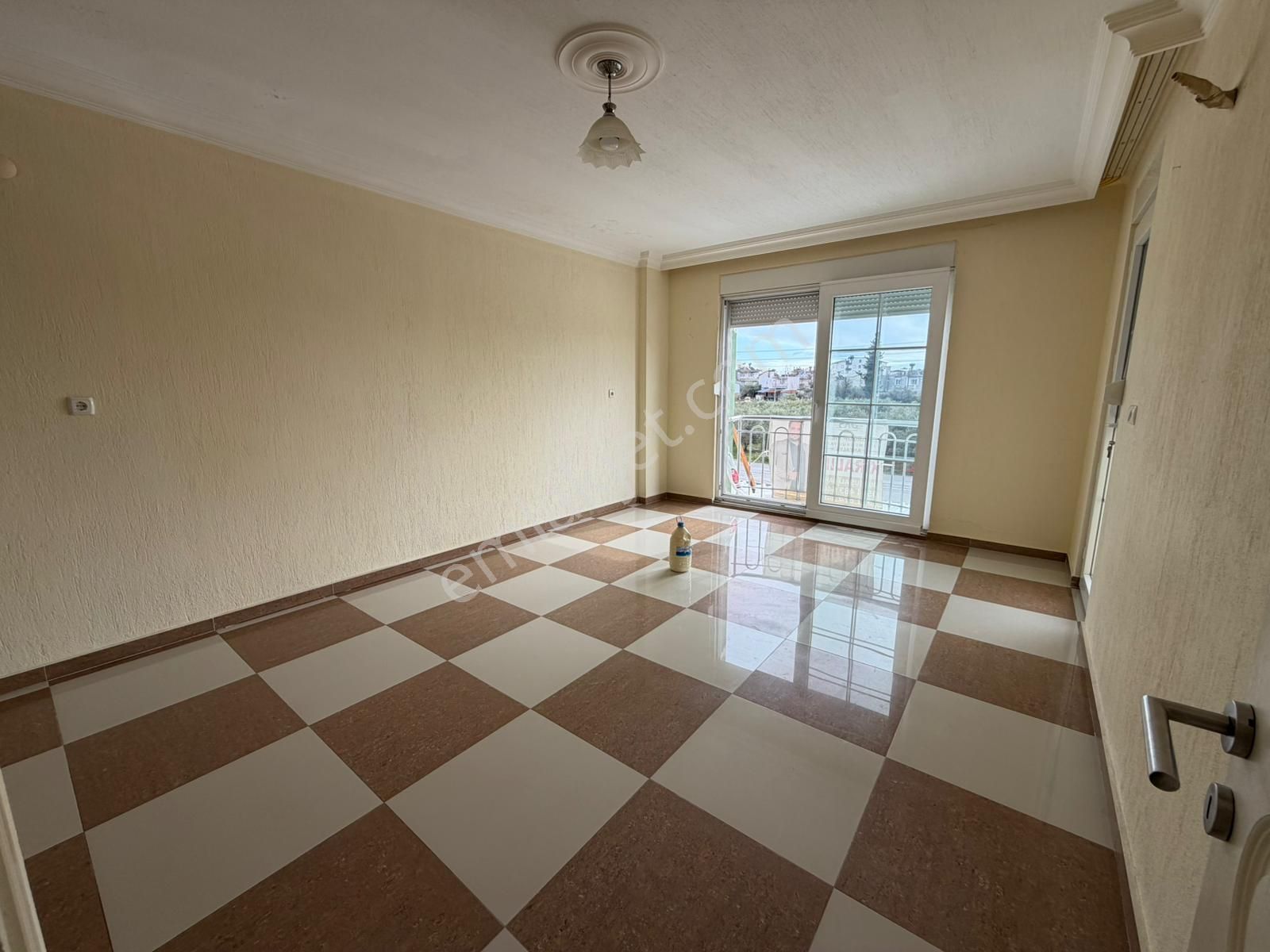 Kökez Mahallesi’nde Müstakil Tarzda Ferah 2+1 Kiralık Daire