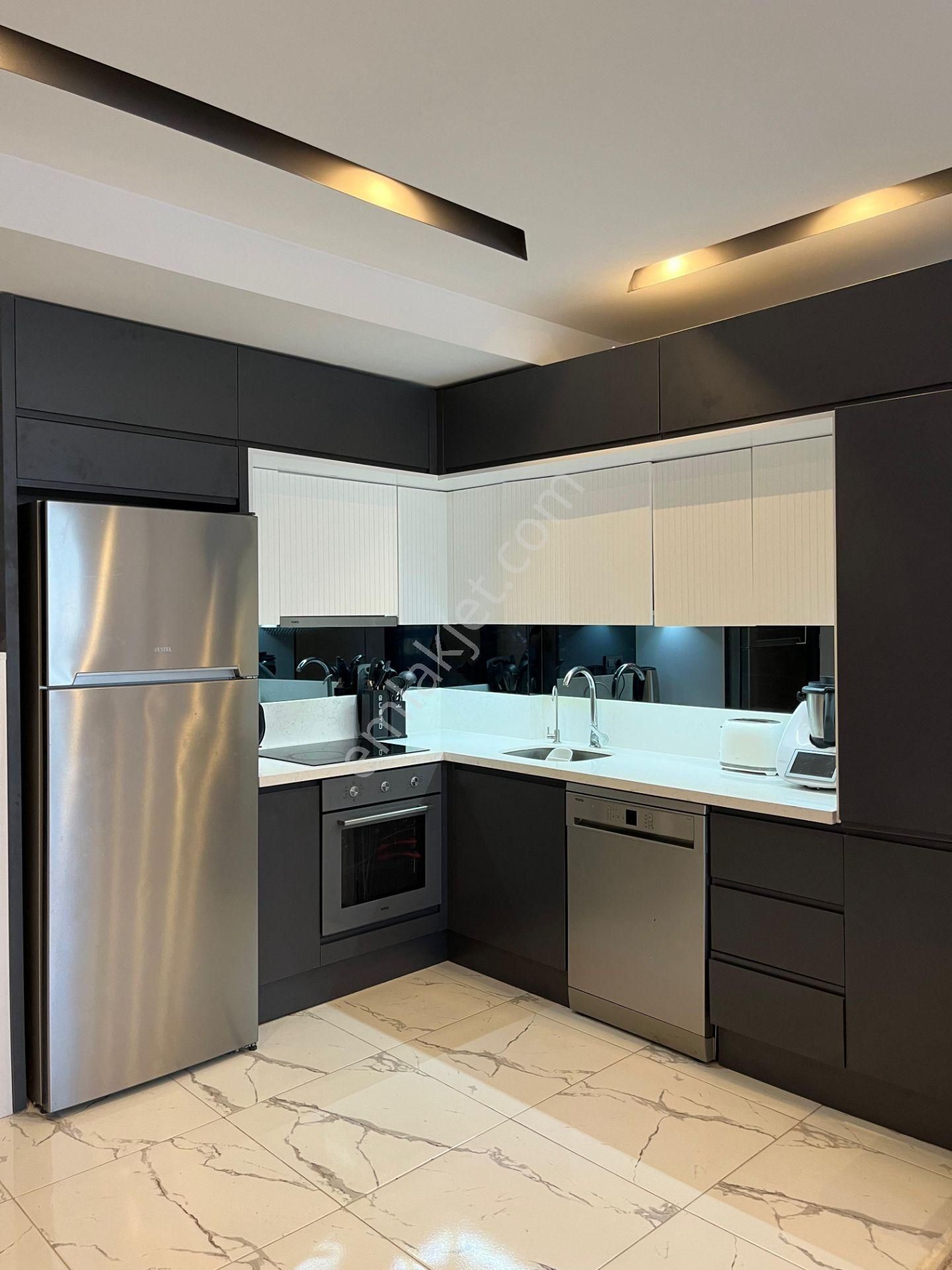 Mahmutlar’da Bulunan 3+1 Eşyalı Kiralık Daire - Görsel 21