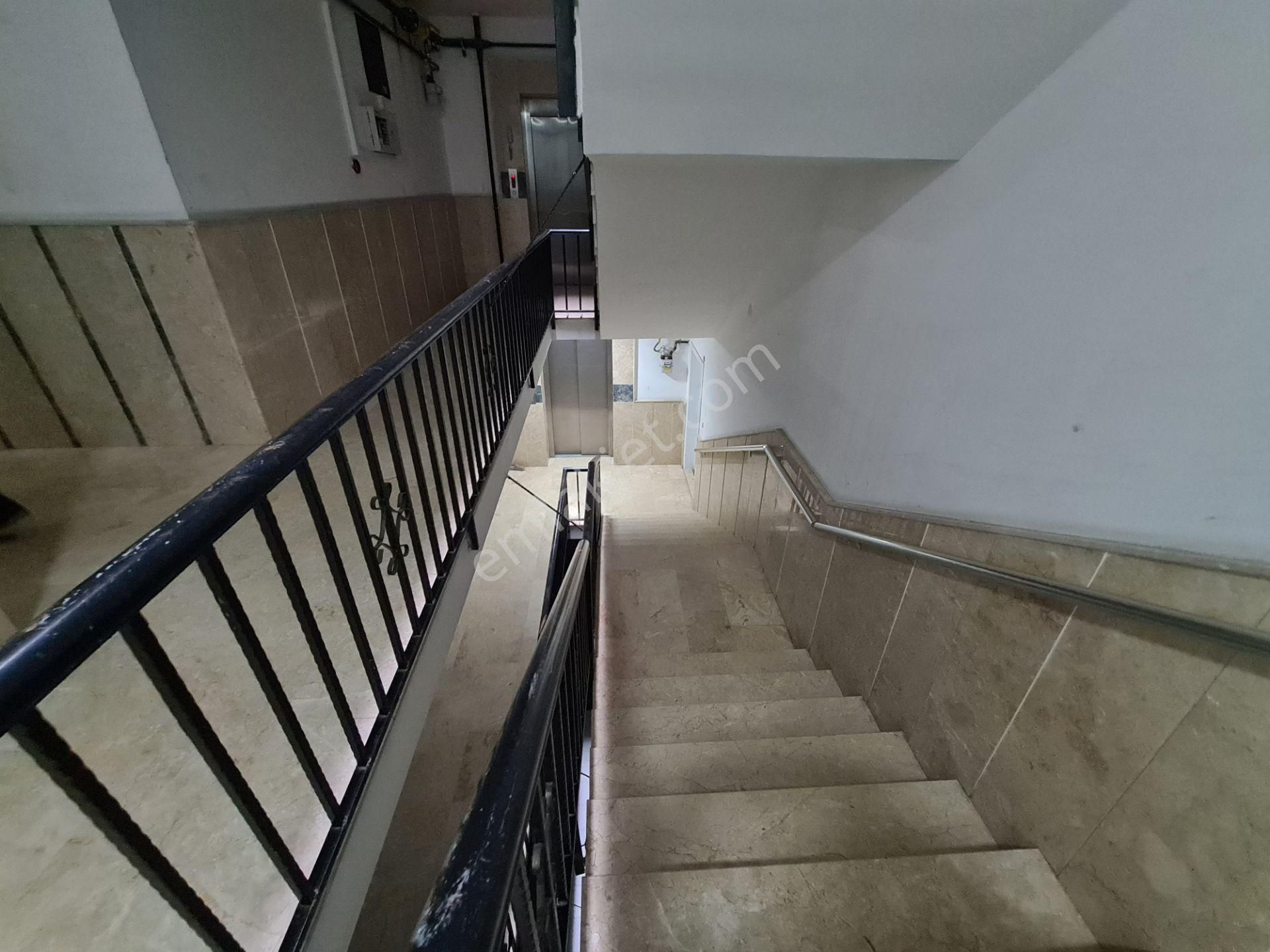 Yükseltepe Öğretmenler Parkı Yakını Köşebaşı Yapılı 2+1 Daire - Görsel 16