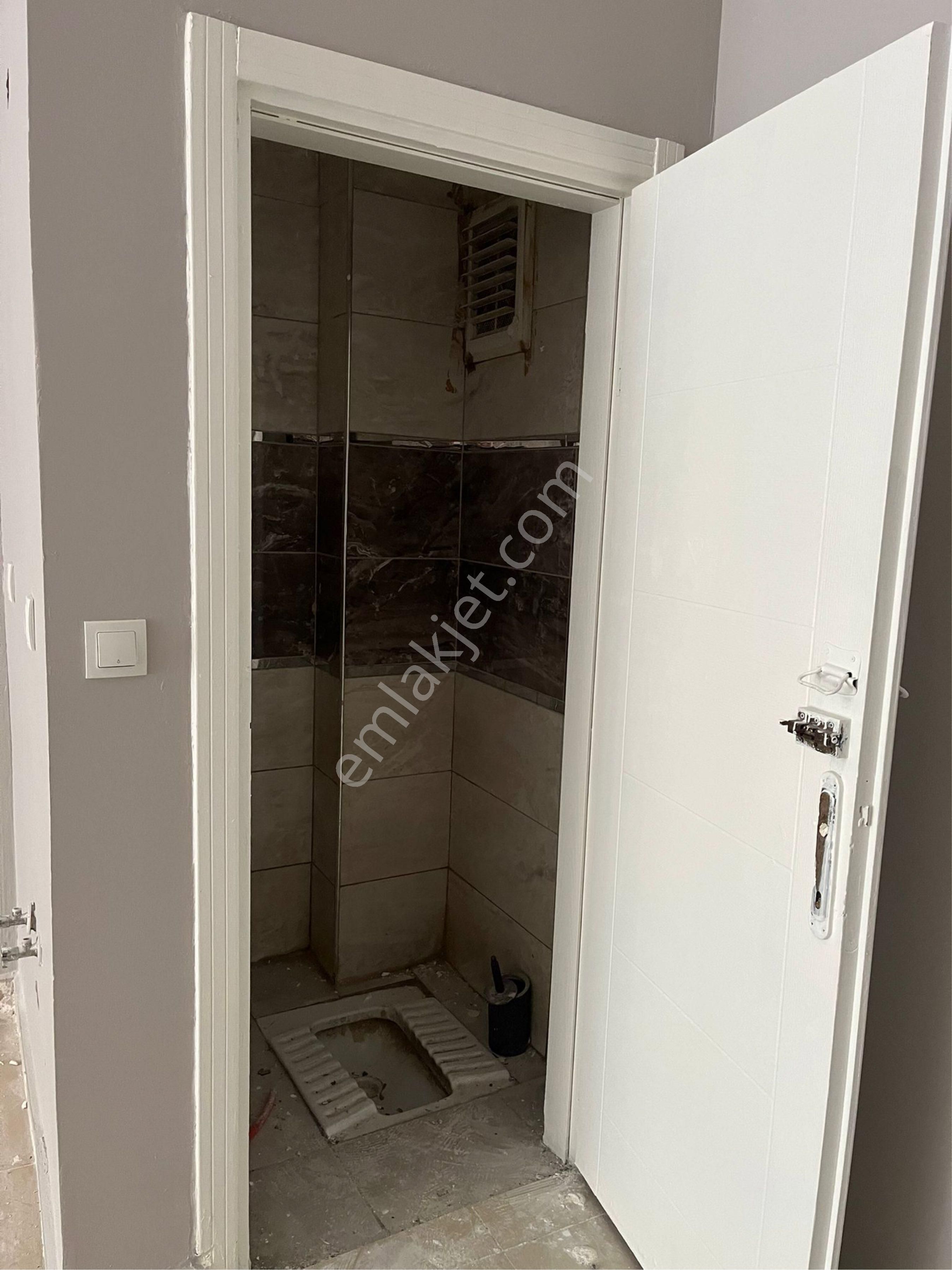 Tiyap Dan İkitelli Atatürk Mahallesi'nde Satılık 39m2 Boş Dükkan - Görsel 4