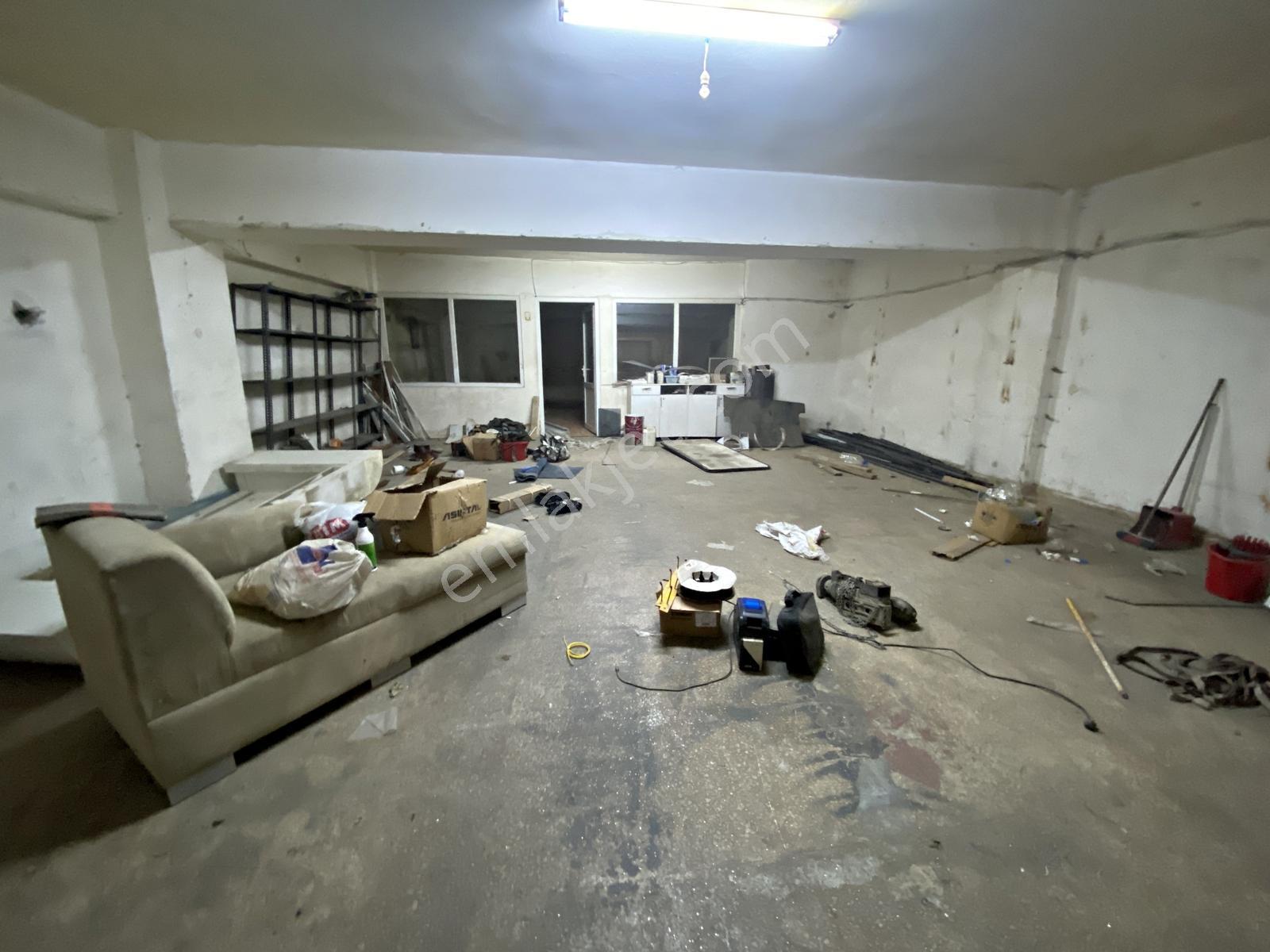 Siteler Dikmeli Sokakta 225 M2 Bodrum Kat Atölye - Görsel 7