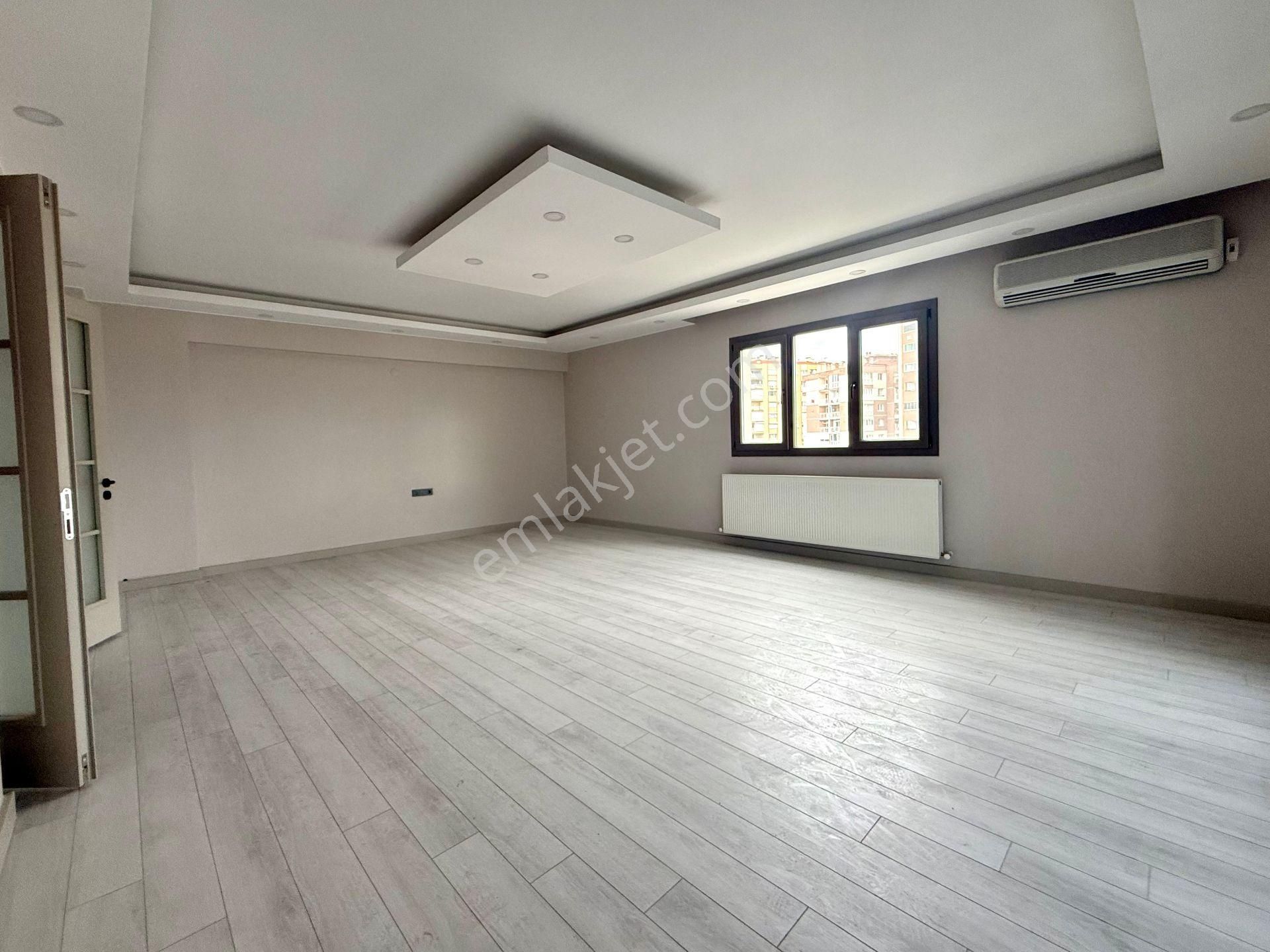 Görkent Sitesinde Şehir Ve Deniz Manzaralı 3+1 Satılık - Görsel 4